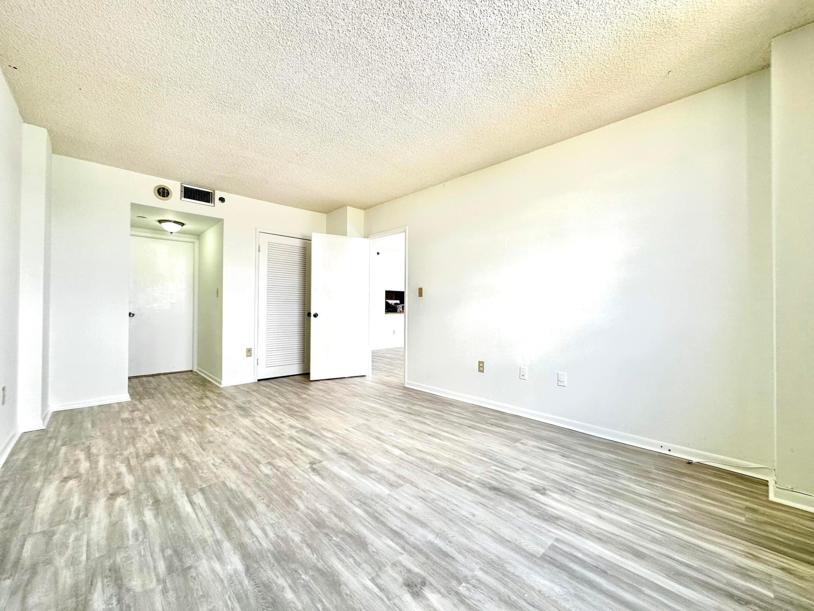 1470 NE 123RD Street A1010, North Miami, FL 33161 photo 2