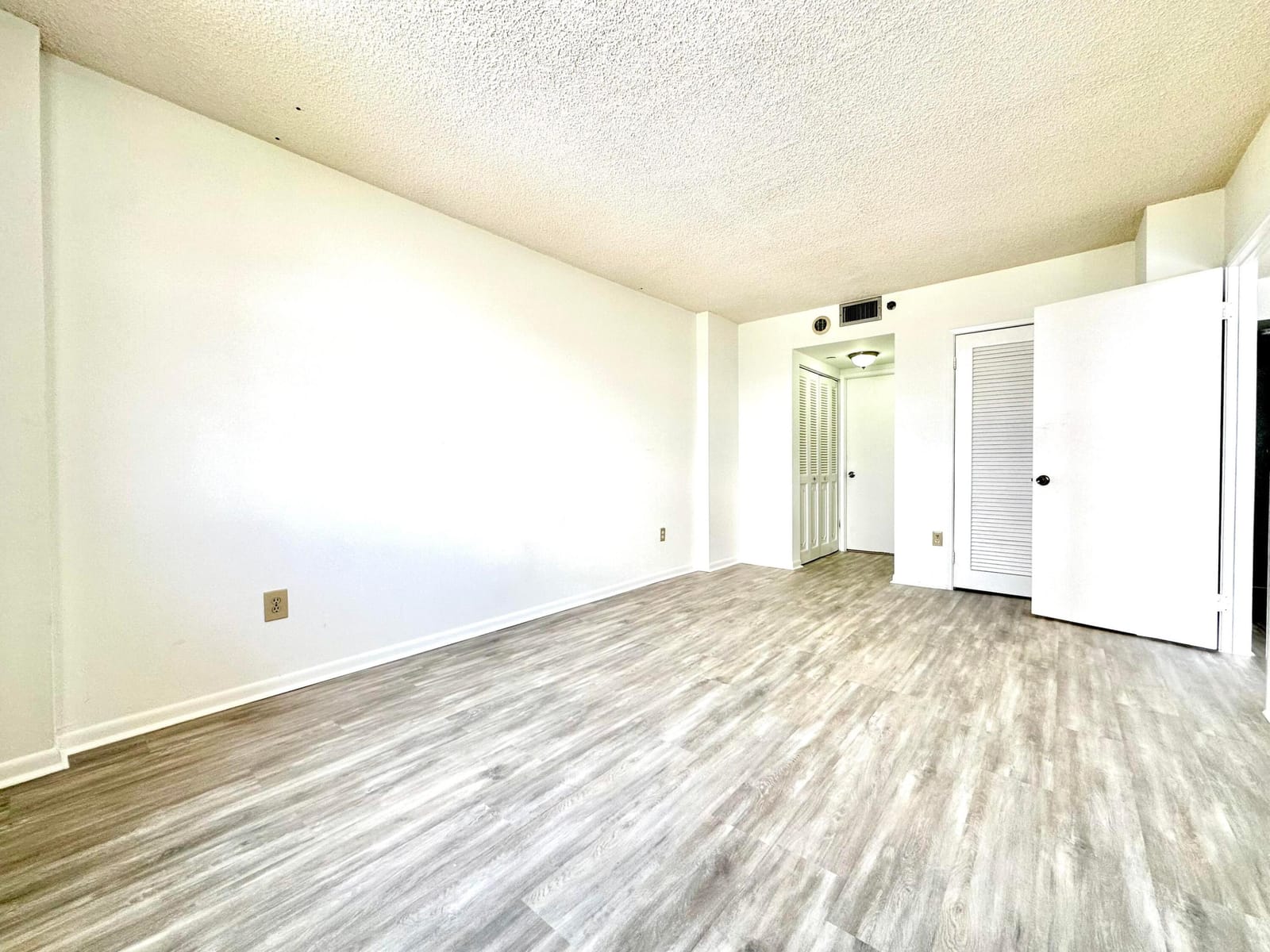 1470 NE 123RD Street A1010, North Miami, FL 33161 photo 11