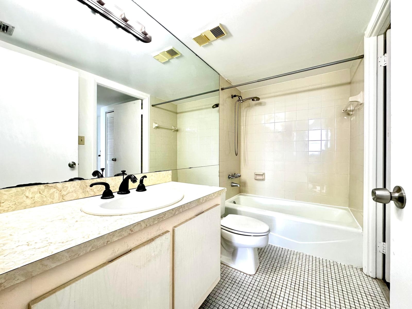 1470 NE 123RD Street A1010, North Miami, FL 33161 photo 18