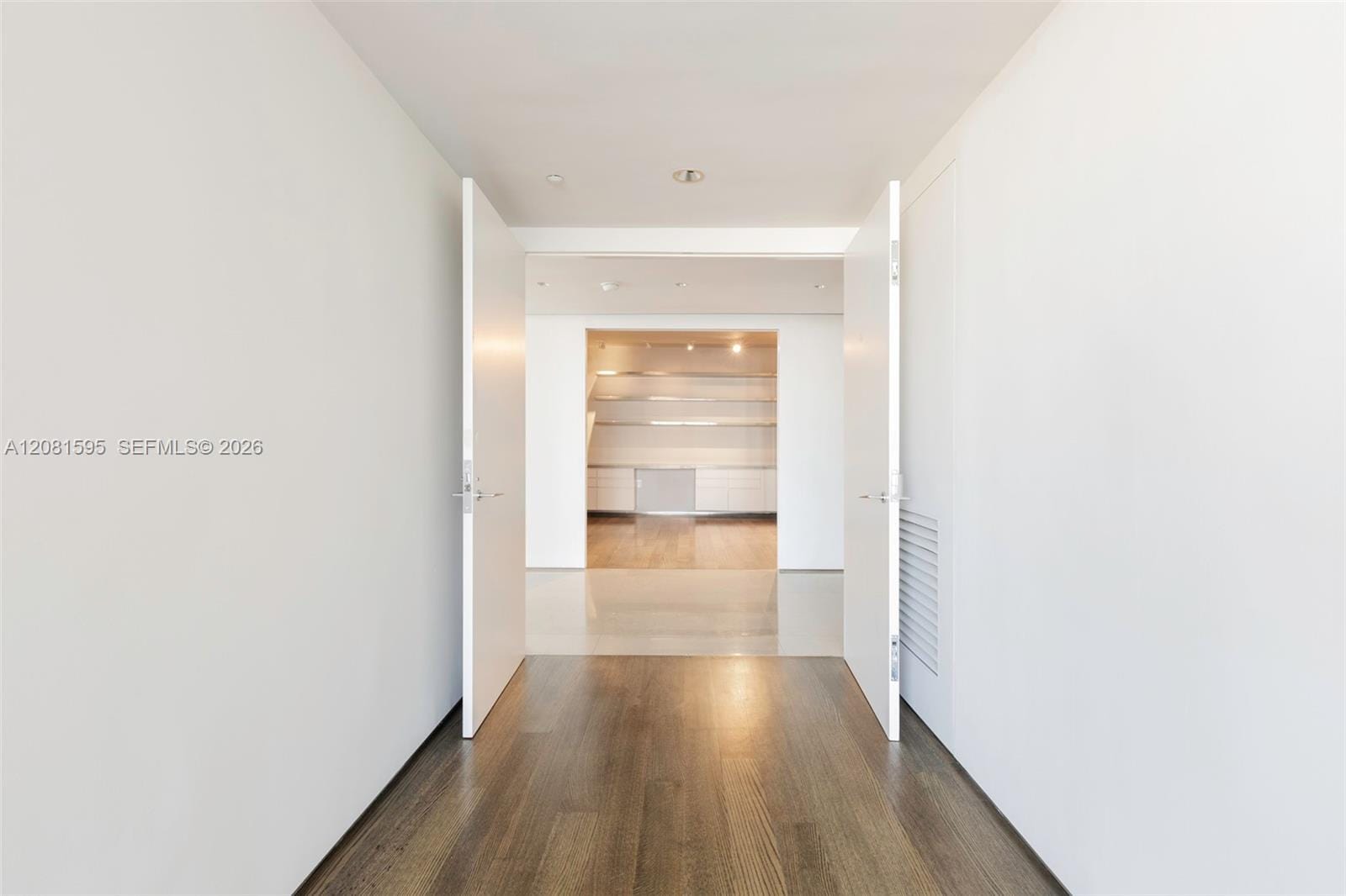 400 Alton Road 2101, Miami Beach, FL 33139 photo 13