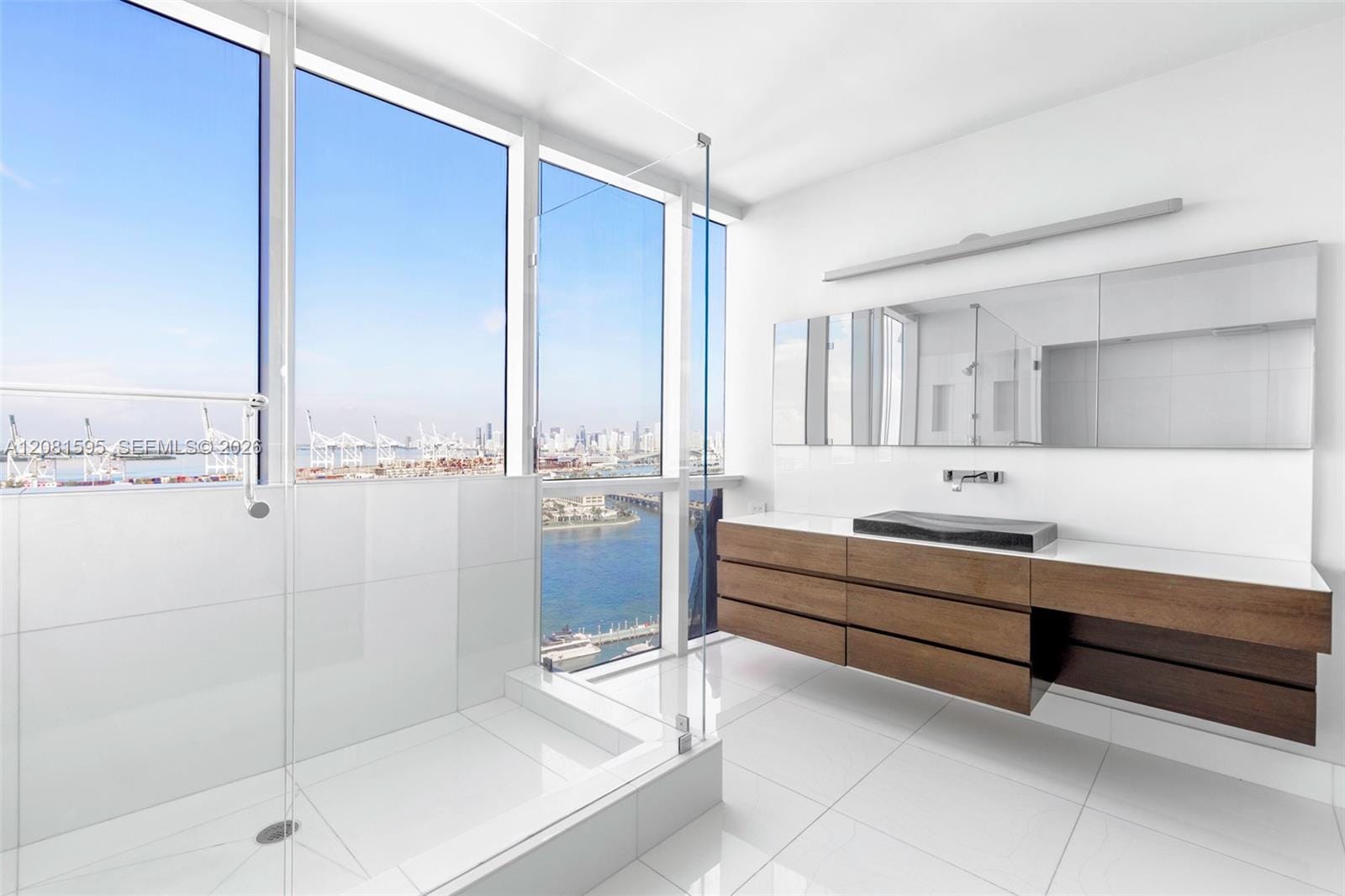 400 Alton Road 2101, Miami Beach, FL 33139 photo 18