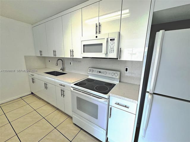 4620 NW 79th Avenue 2B, Doral, FL 33166