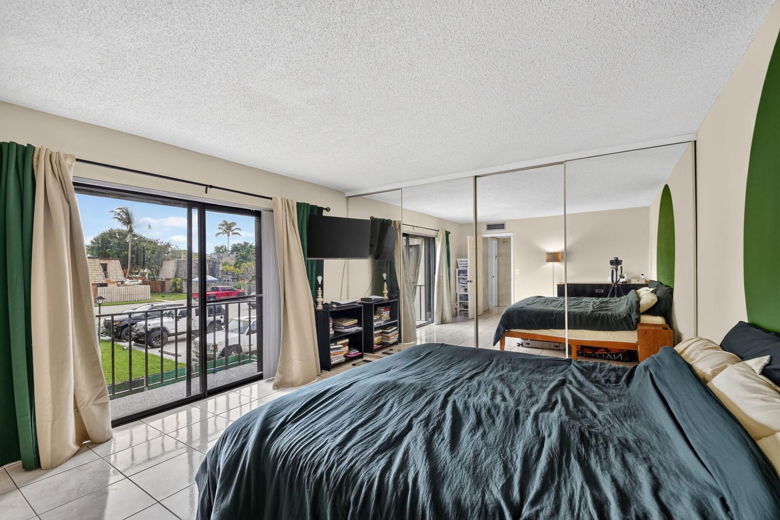 322 Lake Arbor Drive, Palm Springs, FL 33461 photo 14