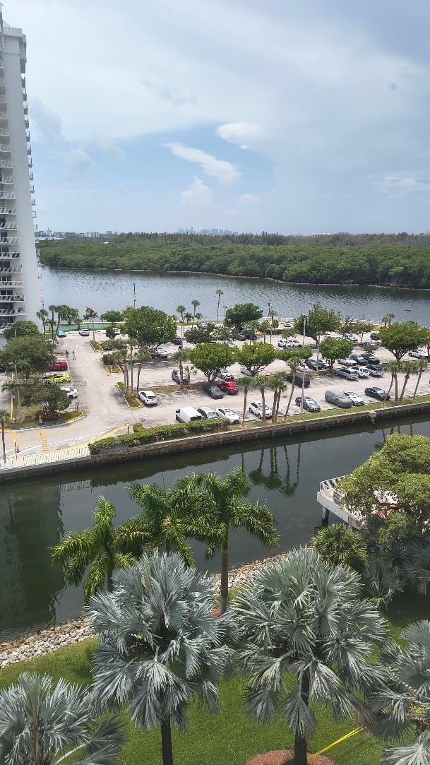 400 Kings Point Drive 921 — photo 6