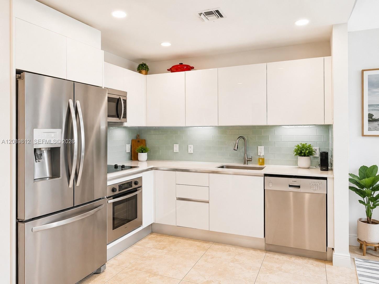 1050 Brickell Avenue 410, Miami, FL 33131 photo 3
