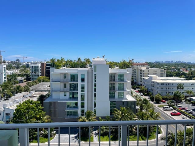 10350 W Bay Harbor Drive 9H, Bay Harbor Islands, FL 33154