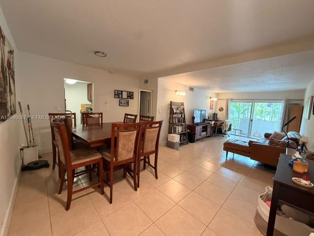 8950 SW 69th Court 207, Pinecrest, FL 33156