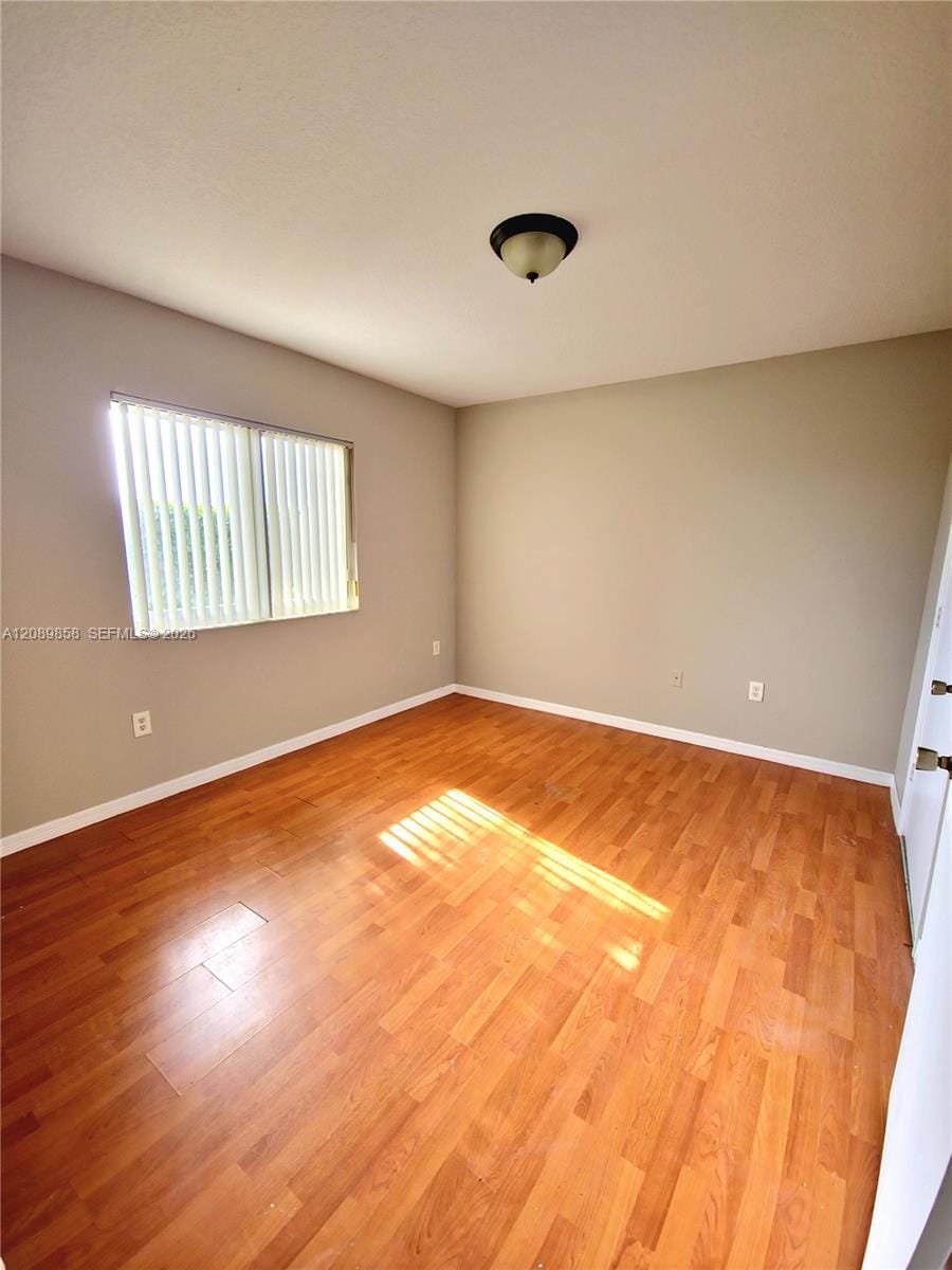 990 NE 33rd Terrace 102 — photo 6