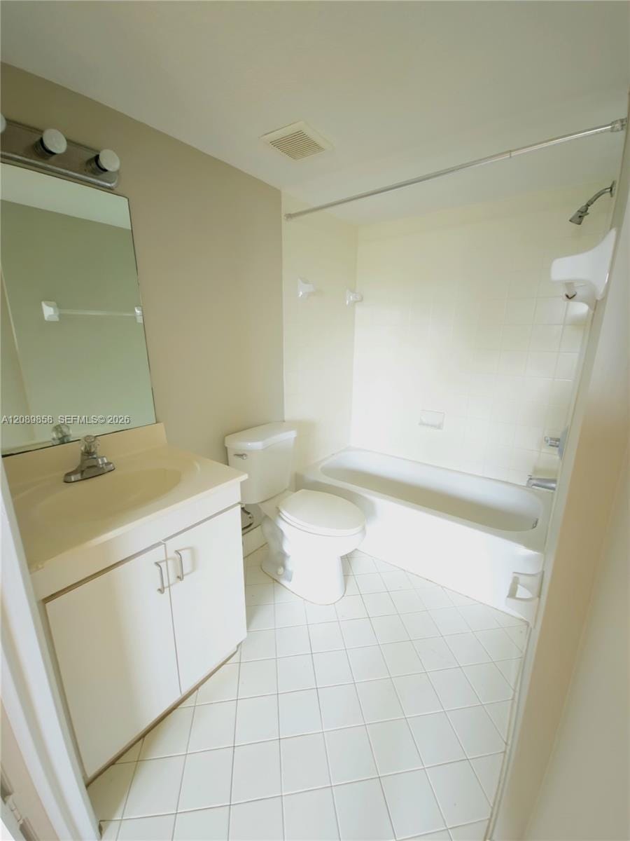 990 NE 33rd Terrace 102 — photo 7