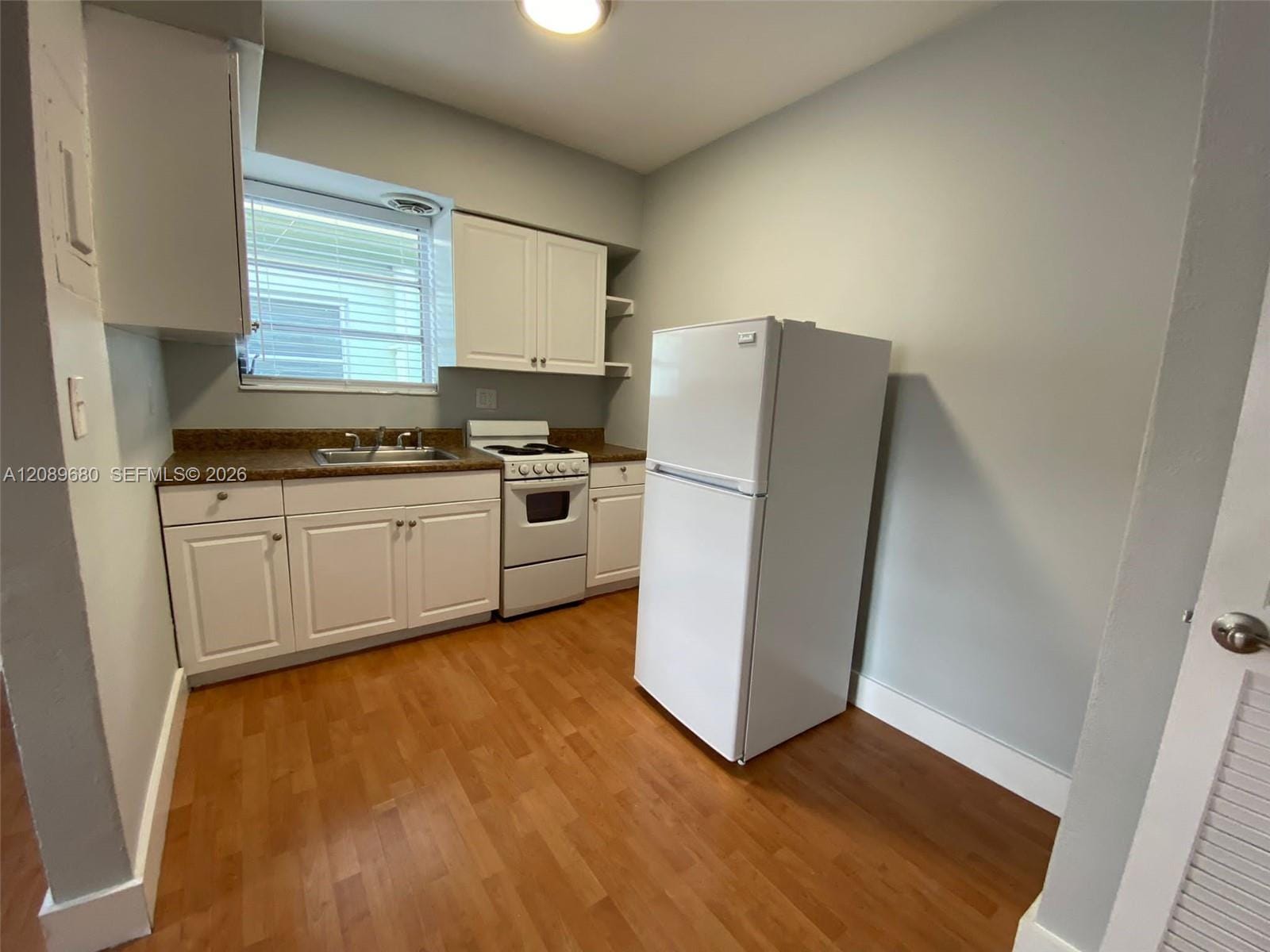 1334 Alton Road B5 — photo 8