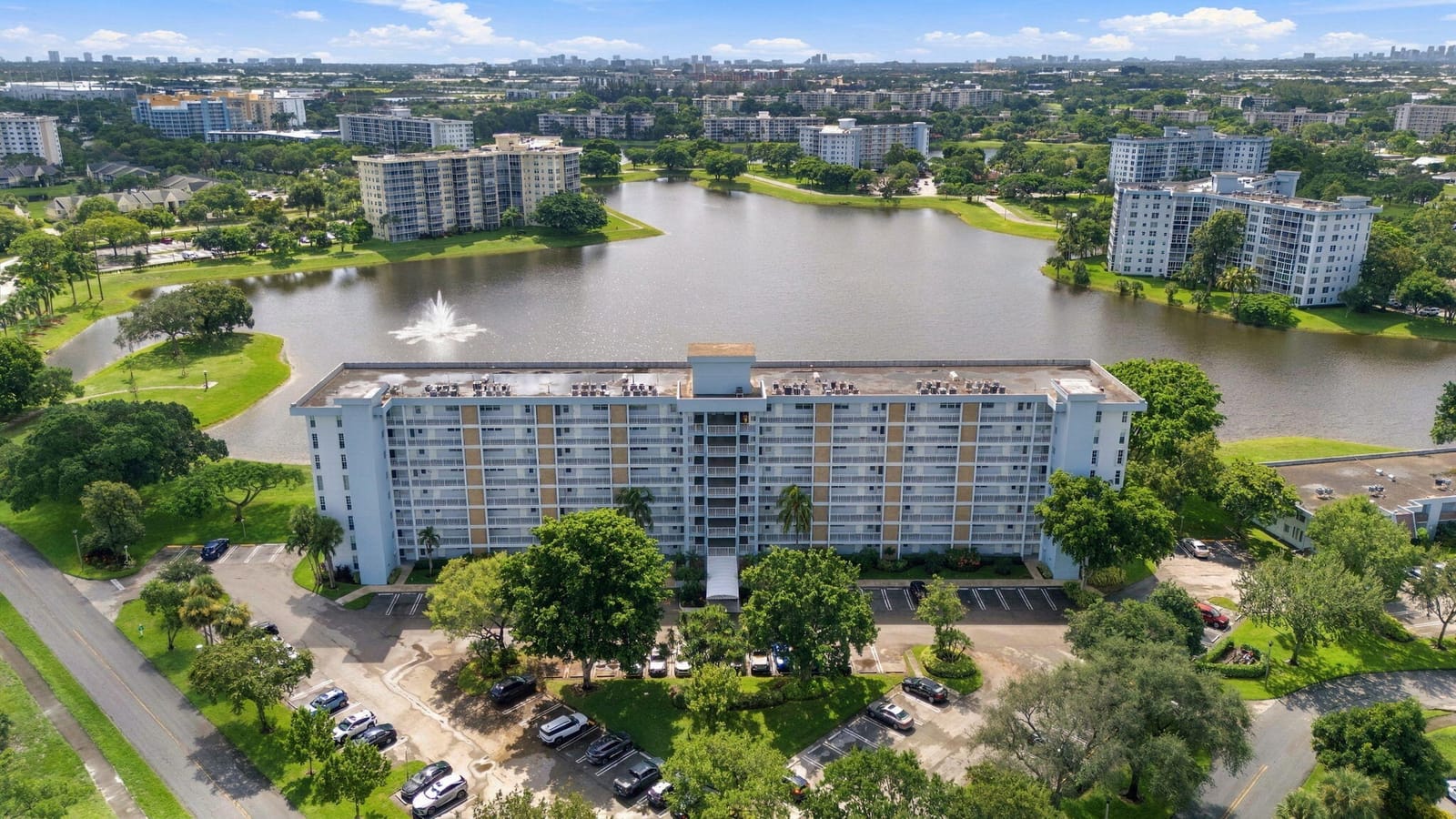 3091 N COURSE Drive 106, Pompano Beach, FL 33069 photo 26