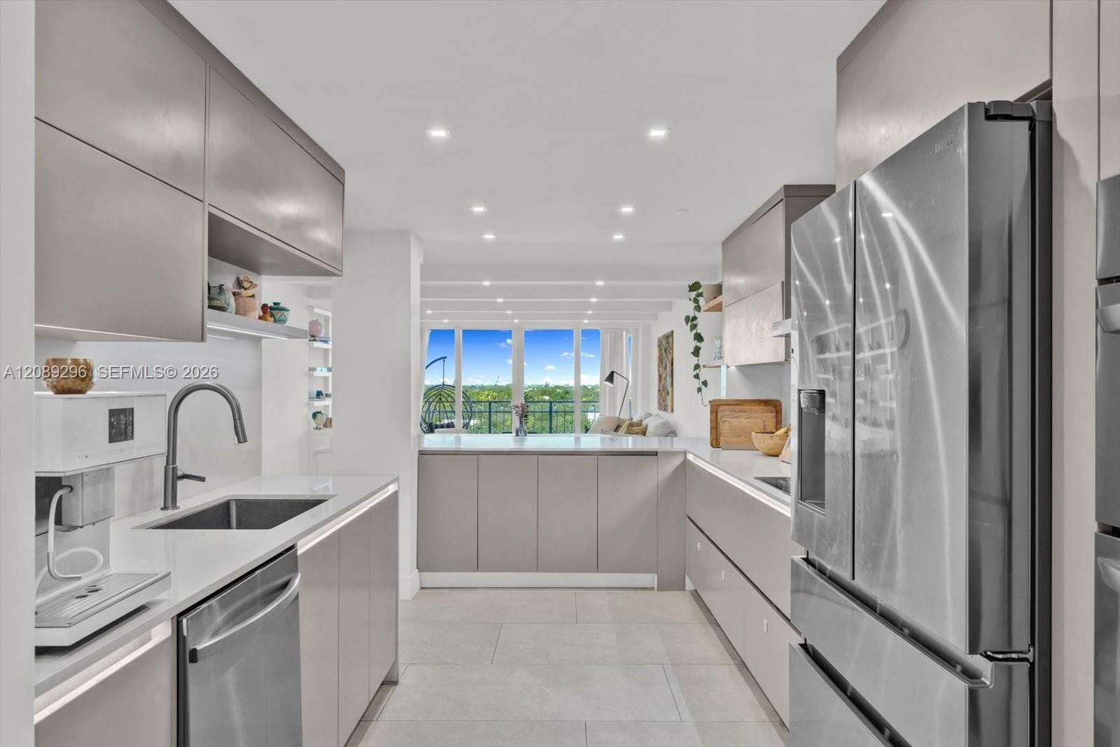 600 Grapetree Drive 7FN, Key Biscayne, FL 33149 photo 5