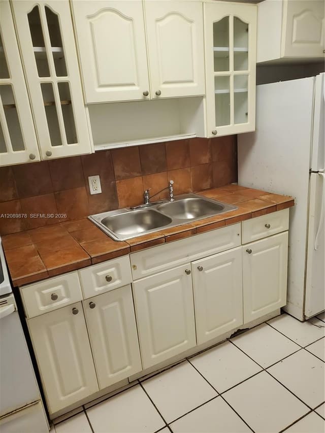 1230 NE 139th Street 207, North Miami, FL 33161