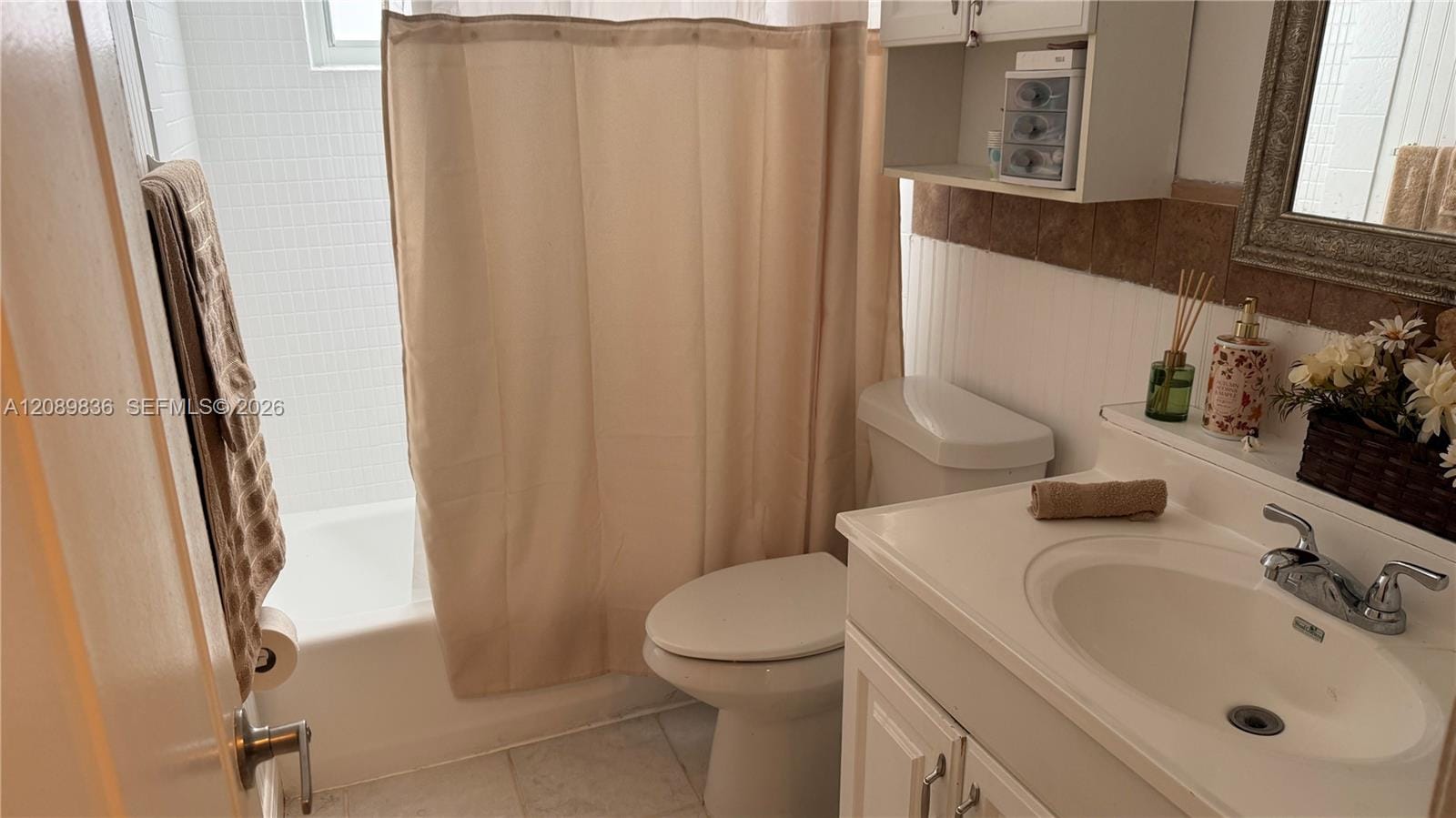 2211 N 54th Avenue, Hollywood, FL 33021 photo 12