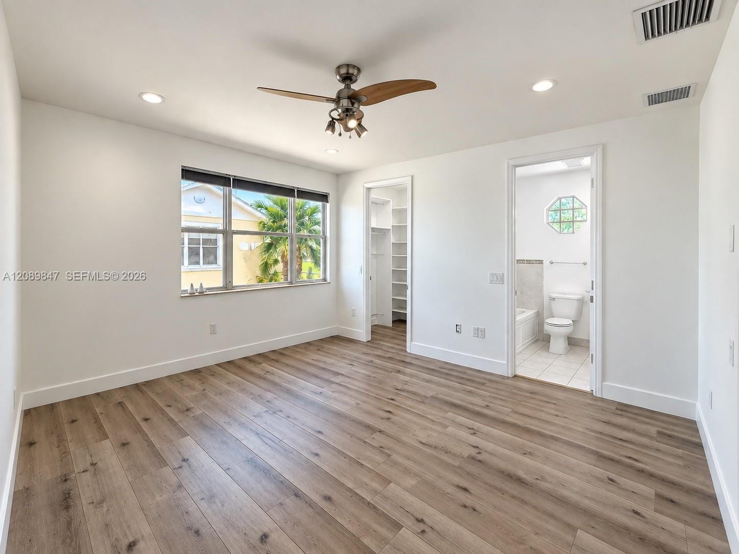 2312 NE 2nd Street 2312 — photo 9