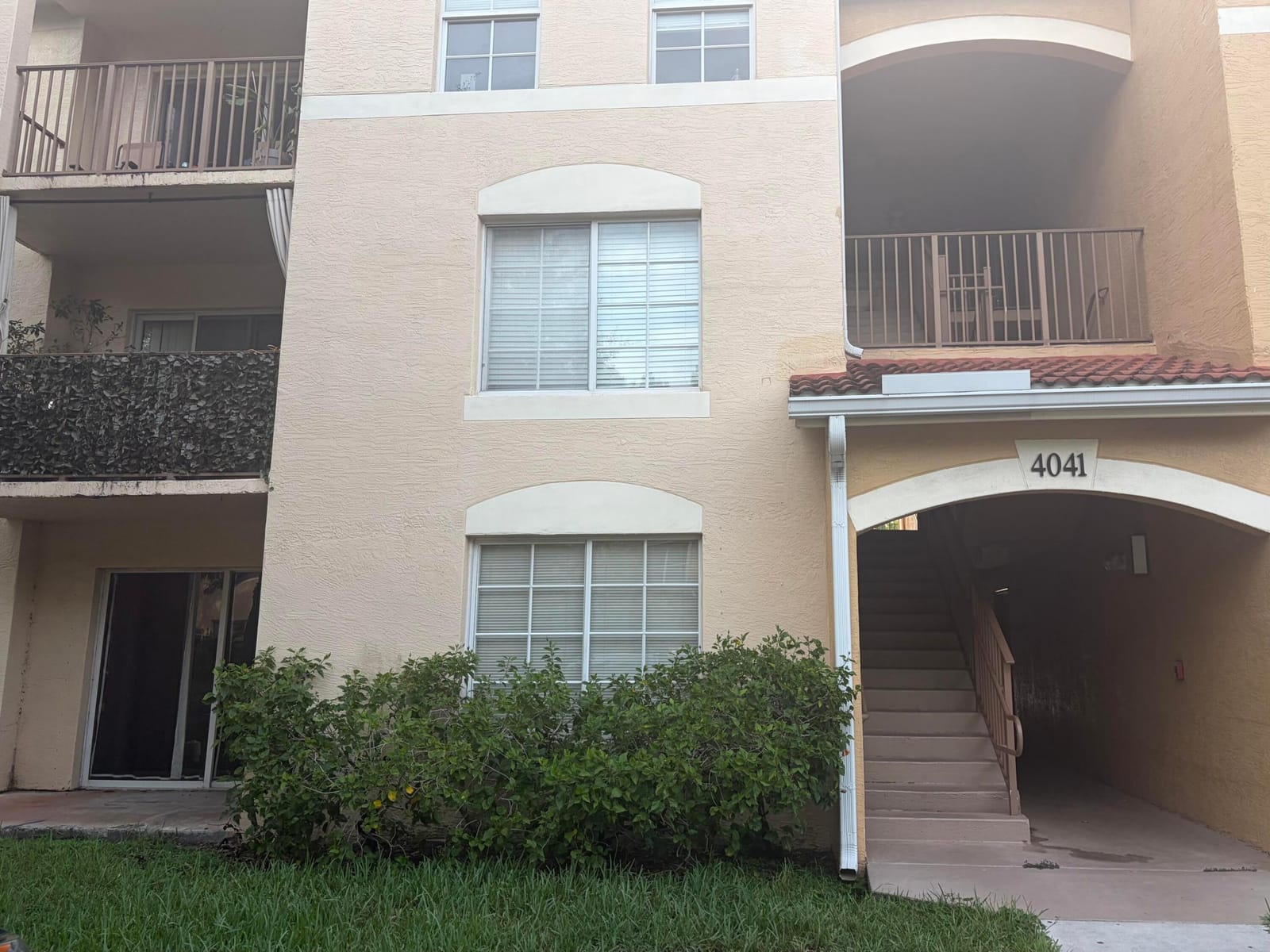 4041 San Marino Boulevard 105