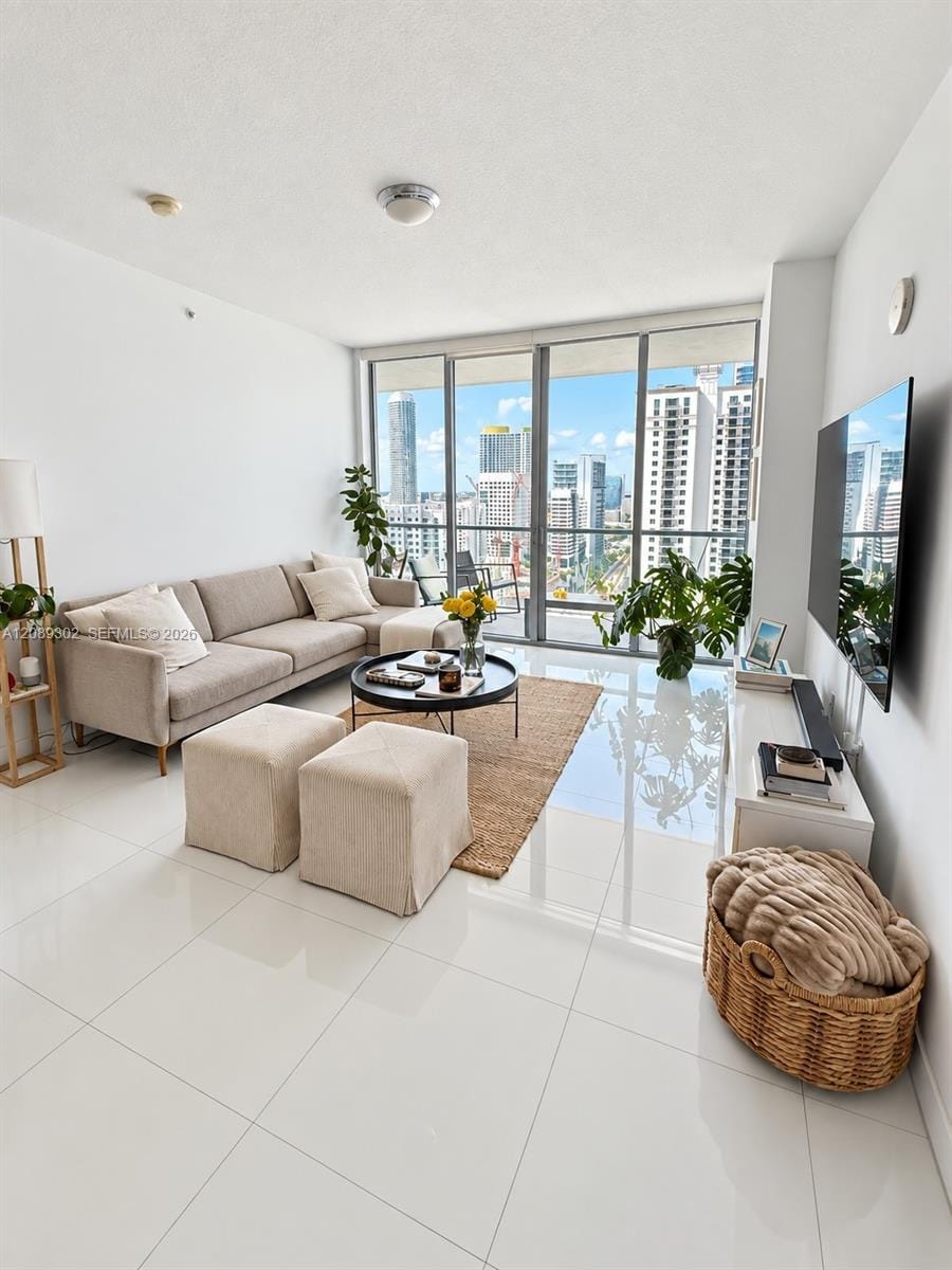 79 SW 12 Street 2910, Miami, FL 33130 photo 6