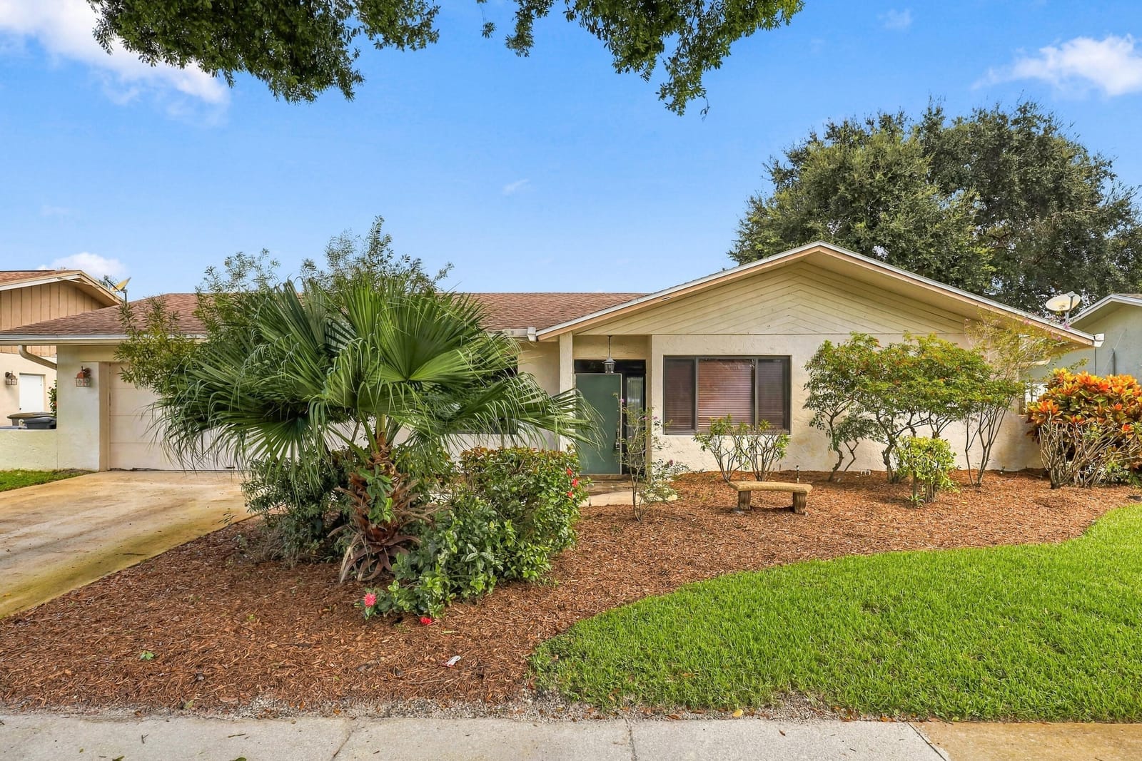 4681 BRANDYWINE Drive, Boca Raton, FL 33487 photo 2