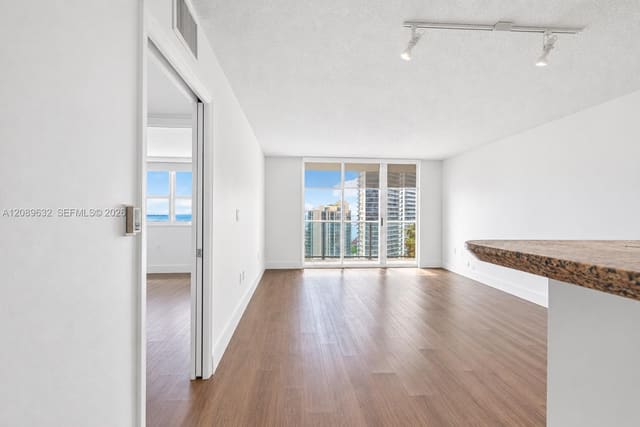 1155 Brickell Bay Drive 2905, Miami, FL 33131