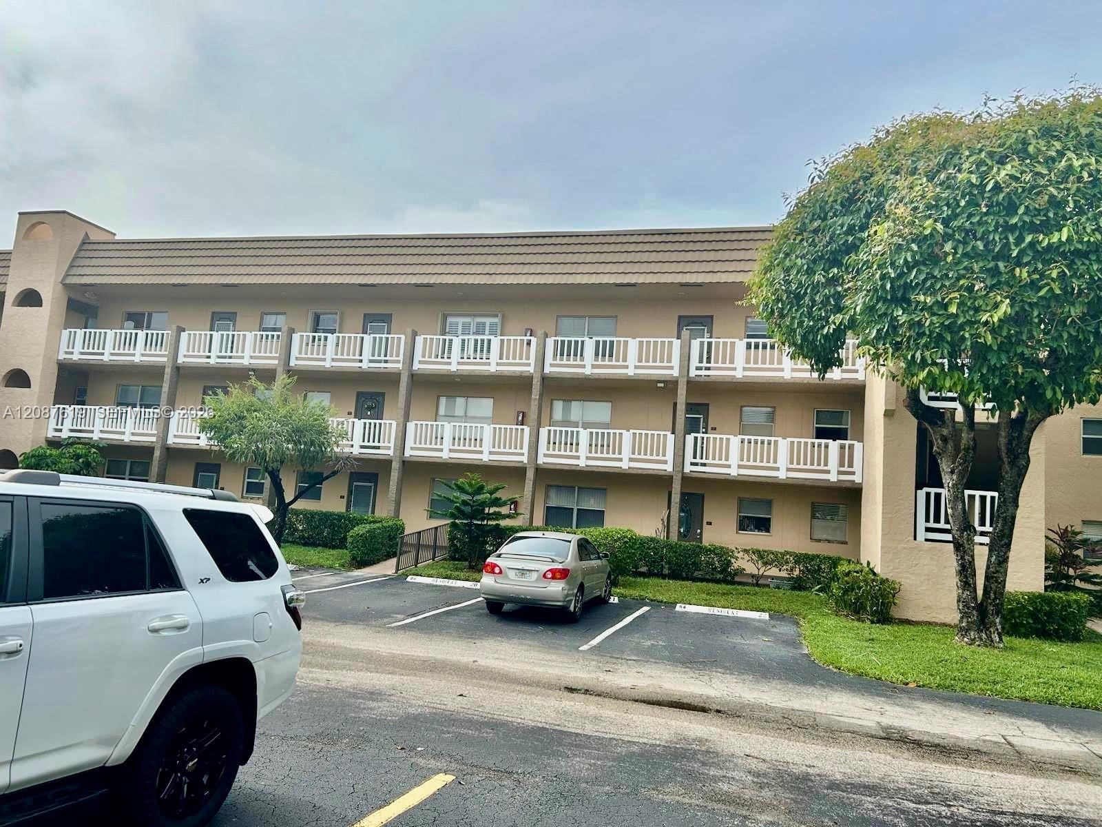 9181 Sunrise Lakes Boulevard 312, Sunrise, FL 33322 photo 21