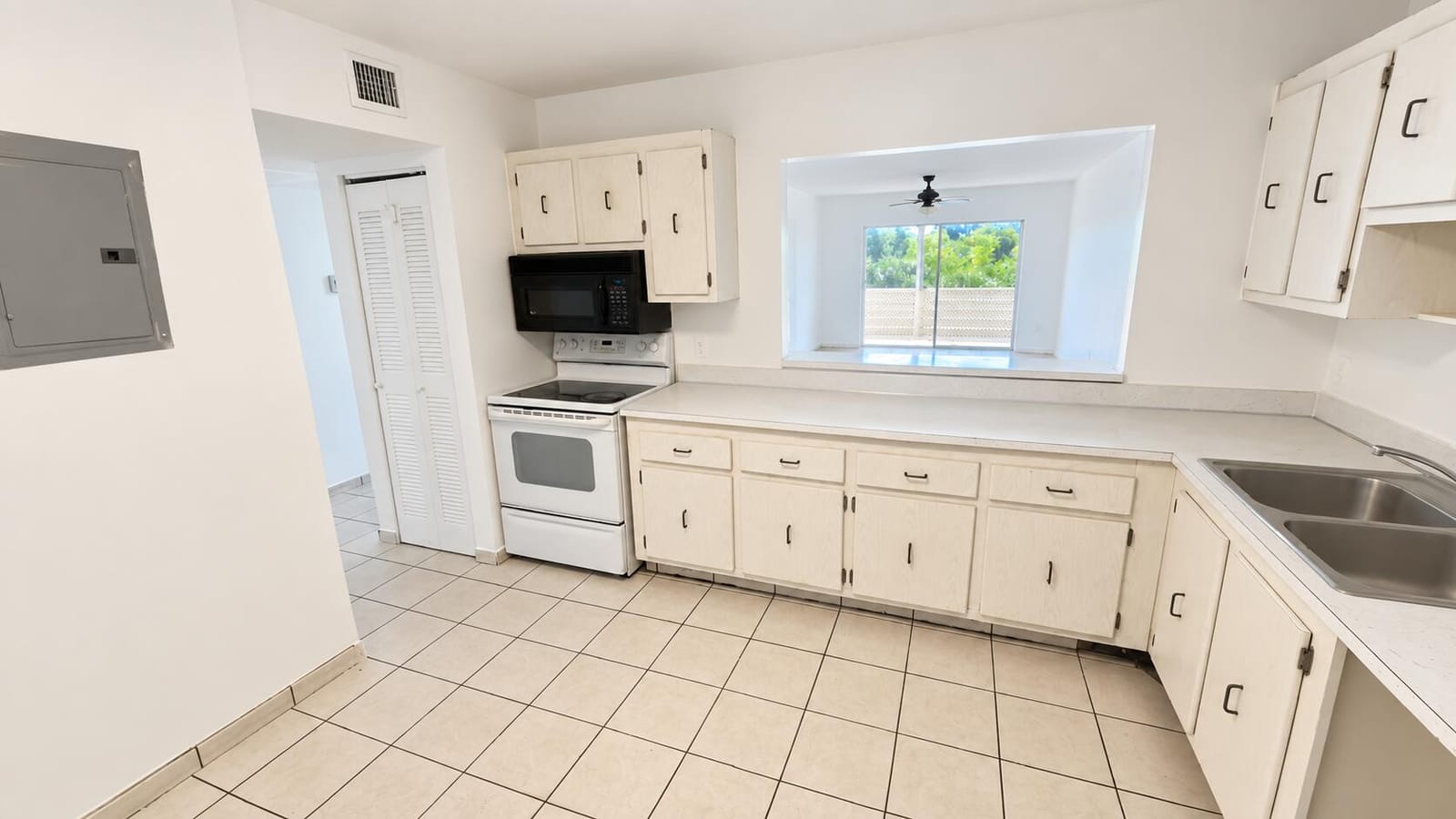 4131 STIRLING 305, Dania Beach, FL 33314 photo 5