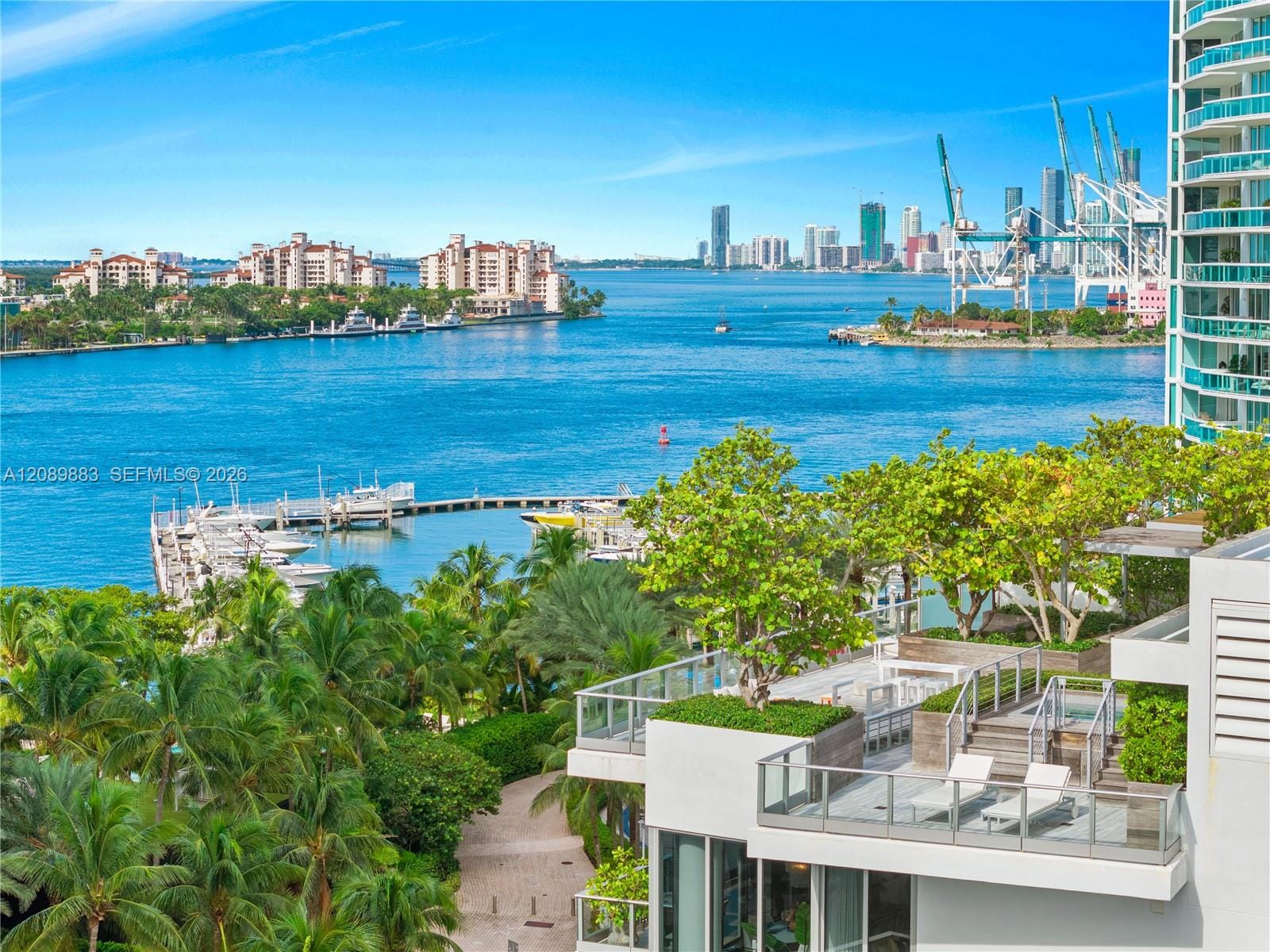 801 S Pointe Drive PH 2, Miami Beach, FL 33139 photo 2