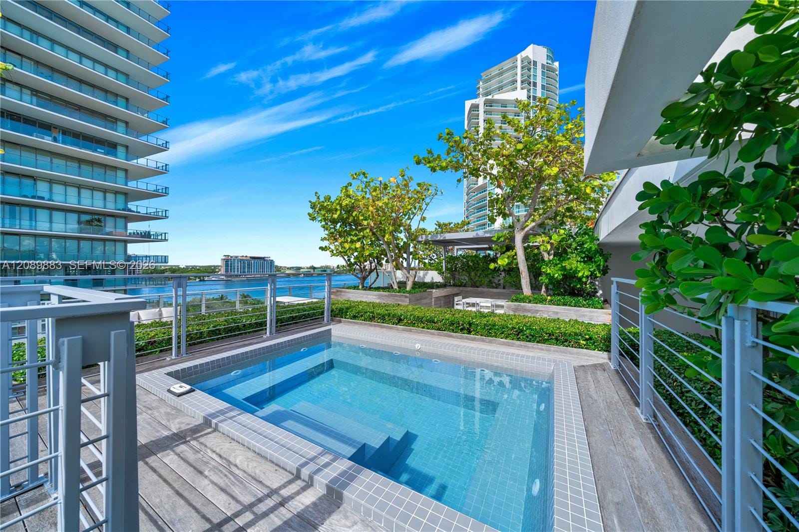 801 S Pointe Drive PH 2, Miami Beach, FL 33139 photo 3