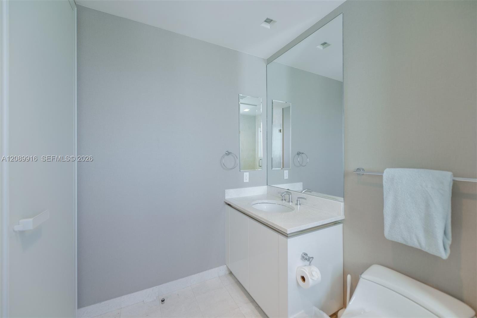 16047 Collins Avenue 3204, Sunny Isles Beach, FL 33160 photo 25