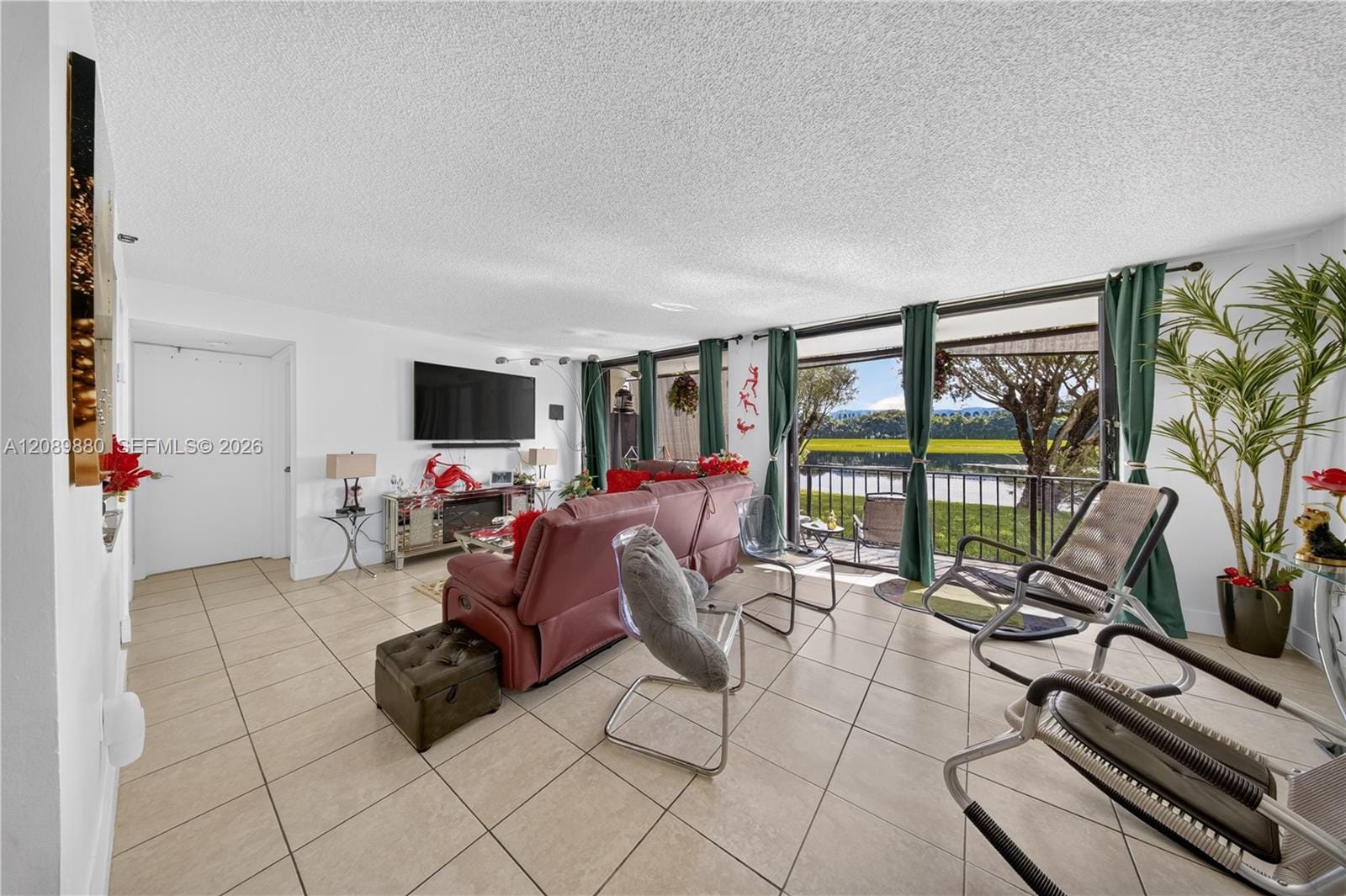 9686 Fontainebleau Boulevard 106, Miami, FL 33172 photo 19