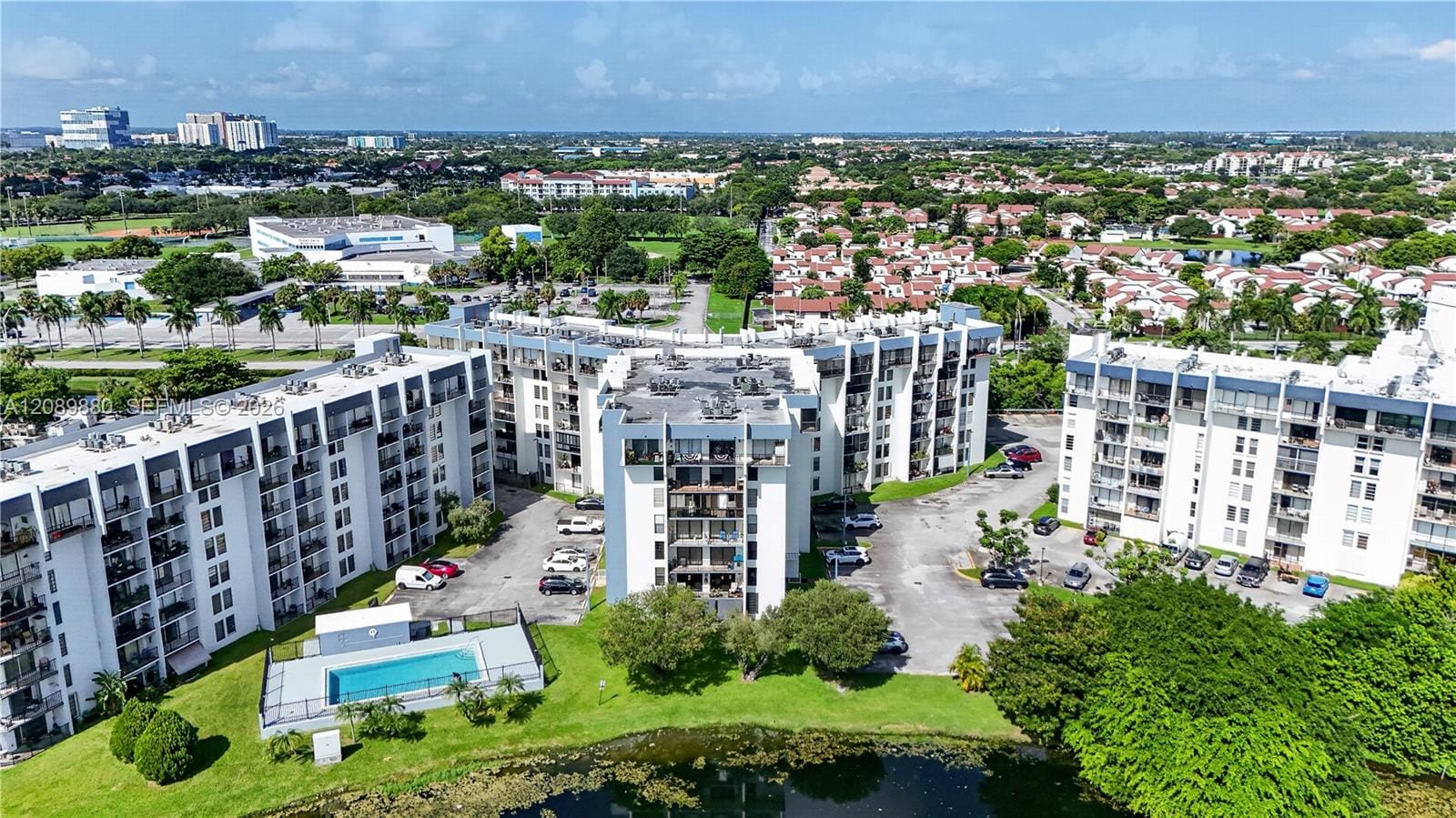 9686 Fontainebleau Boulevard 106, Miami, FL 33172 photo 29