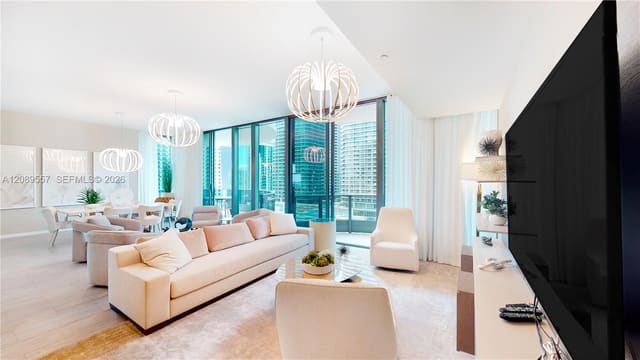 1000 Brickell Plaza TH1812, Brickell Flatiron, Miami, FL
