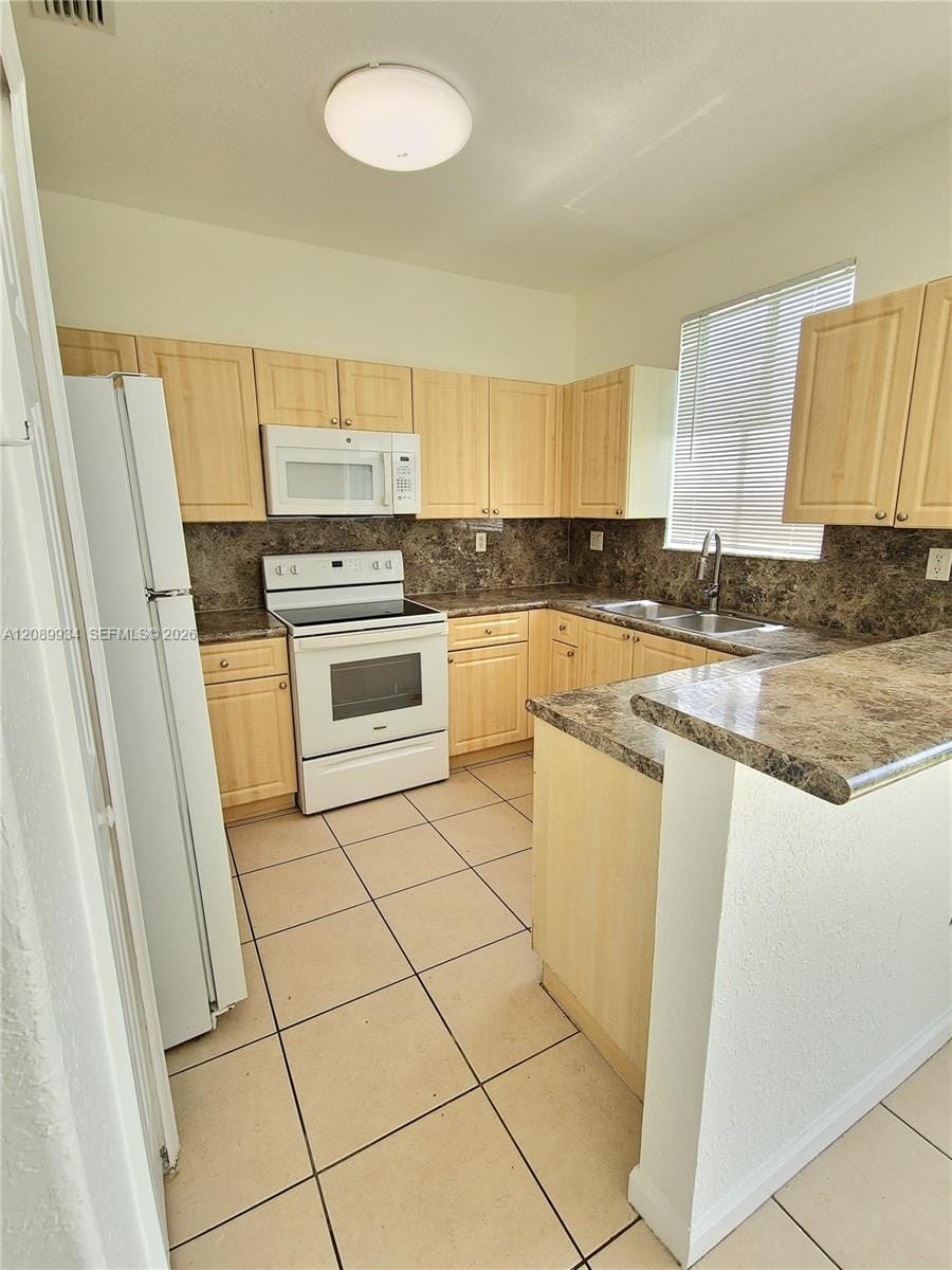 2818 SE 16th Avenue 118 — photo 11