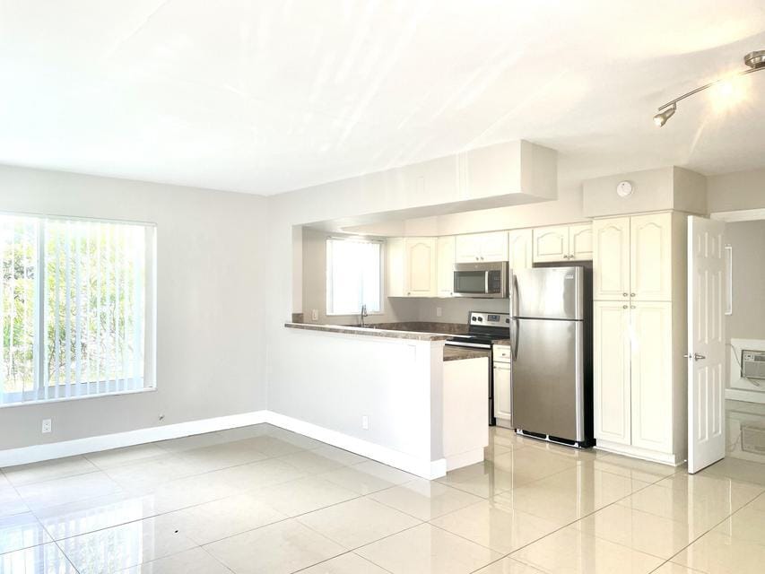 431 W CAMINO REAL 19 — photo 3