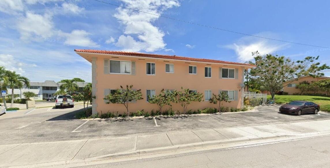 431 W CAMINO REAL 19