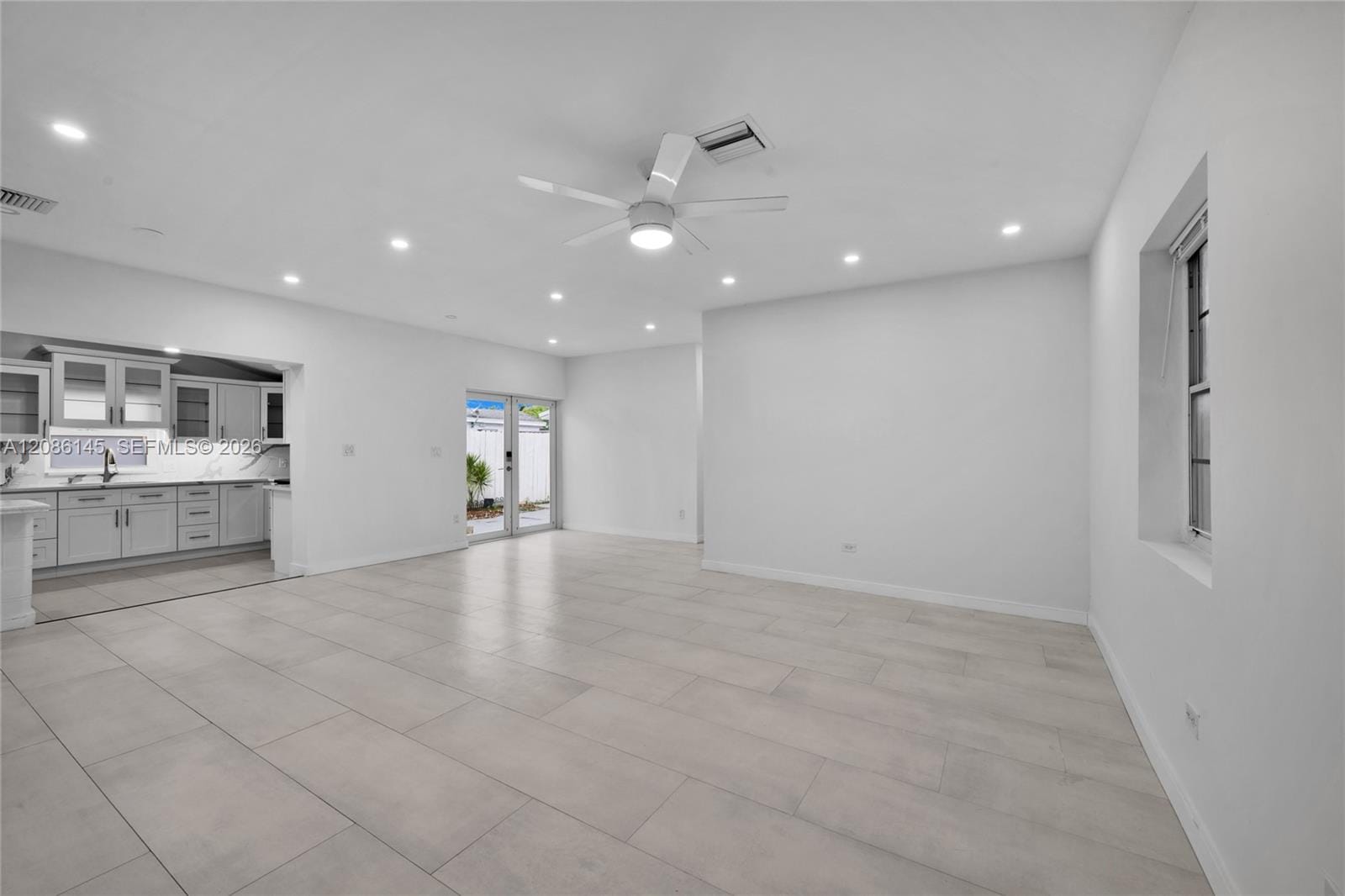 2041 NE 182nd Street — photo 7