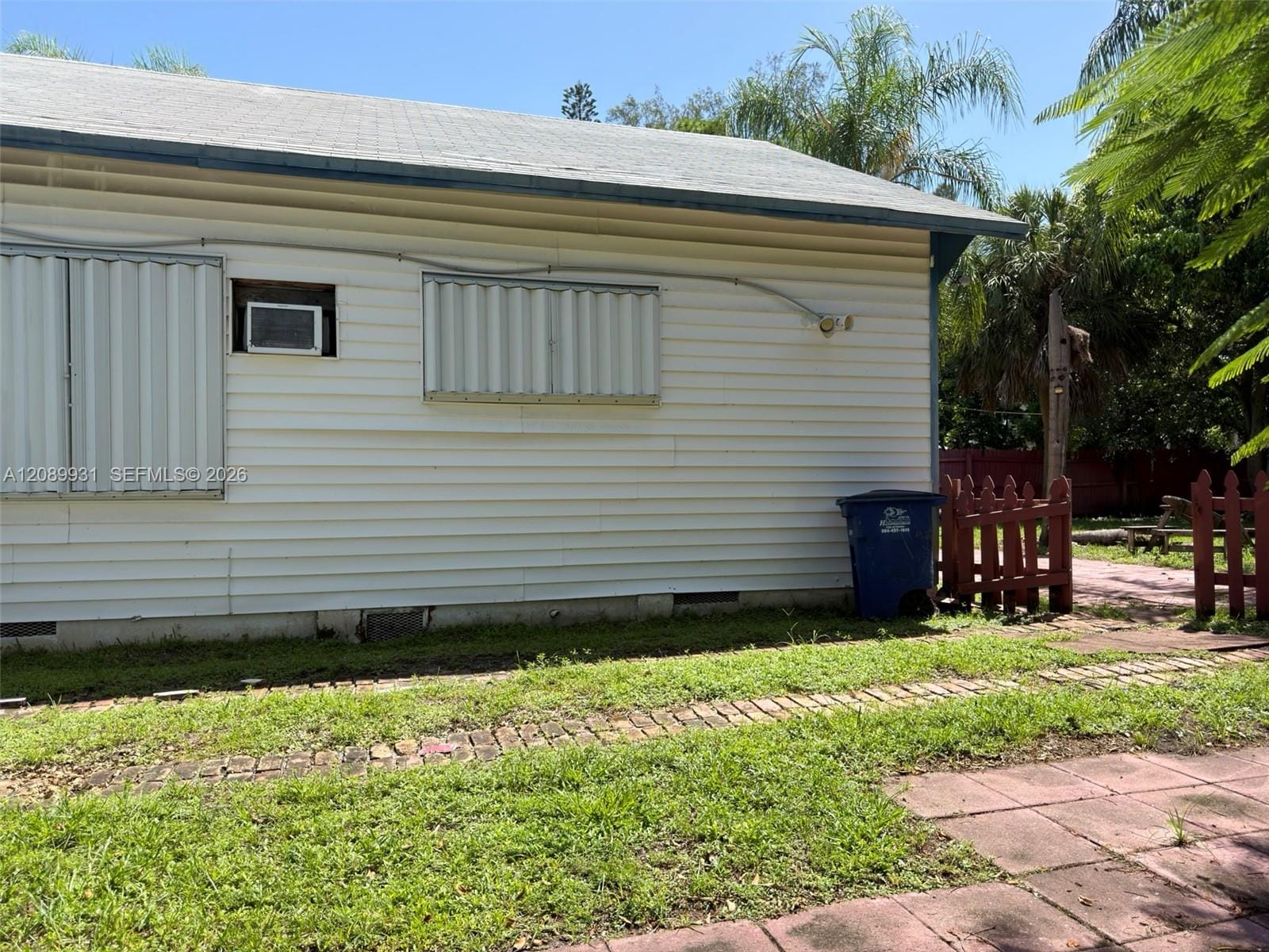 112 SE 3rd Street, Hallandale Beach, FL 33009 photo 14