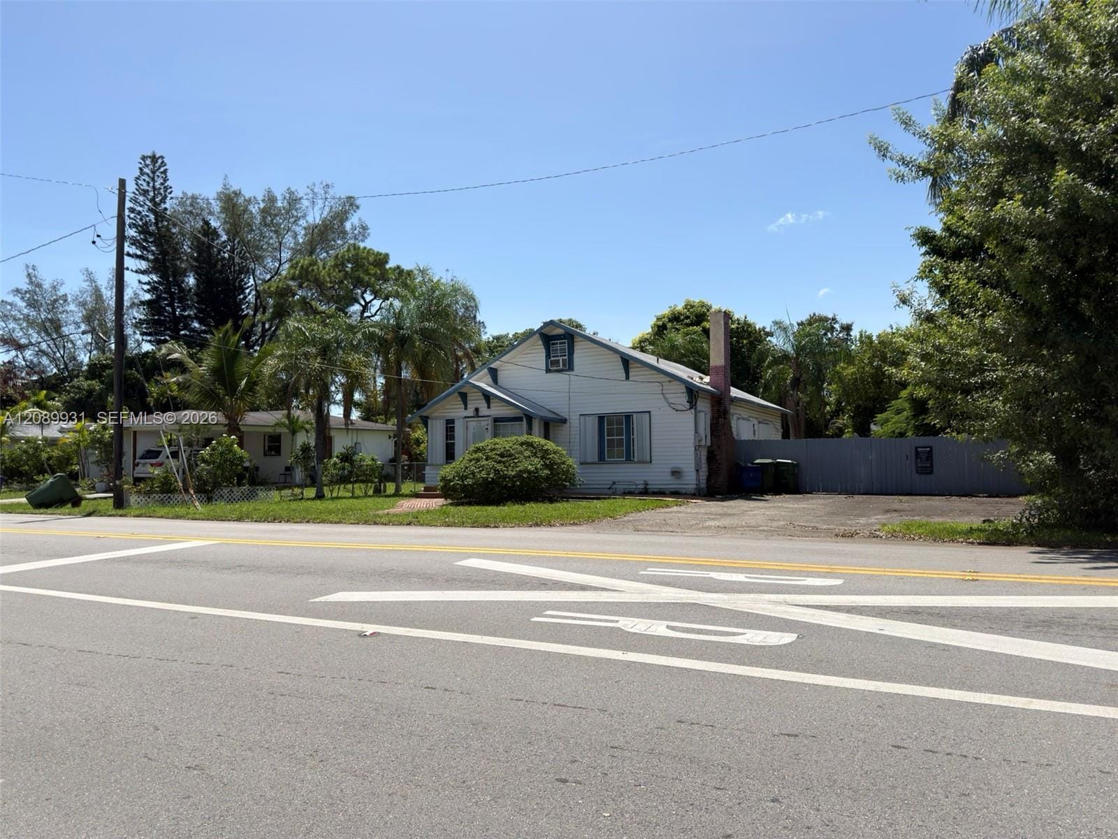 112 SE 3rd Street, Hallandale Beach, FL 33009 photo 5