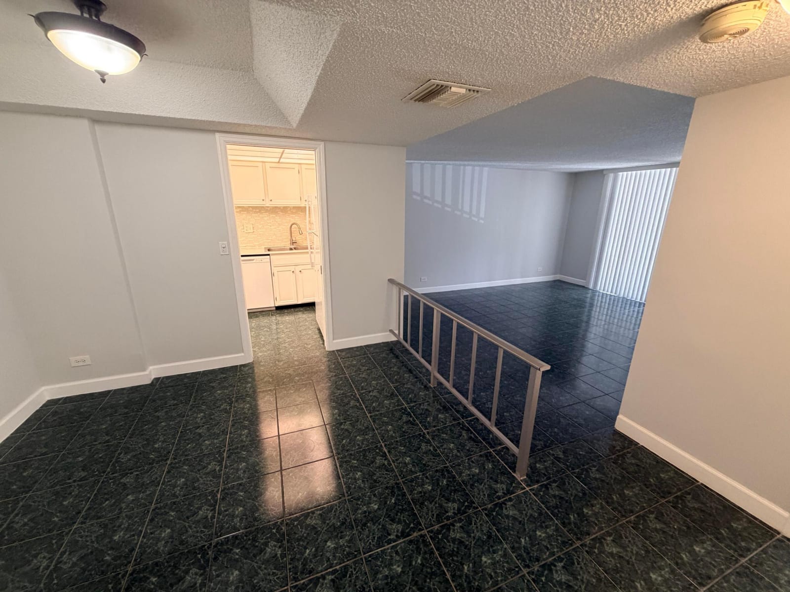 3740 INVERRARY Drive 2Y, Lauderhill, FL 33319 photo 25