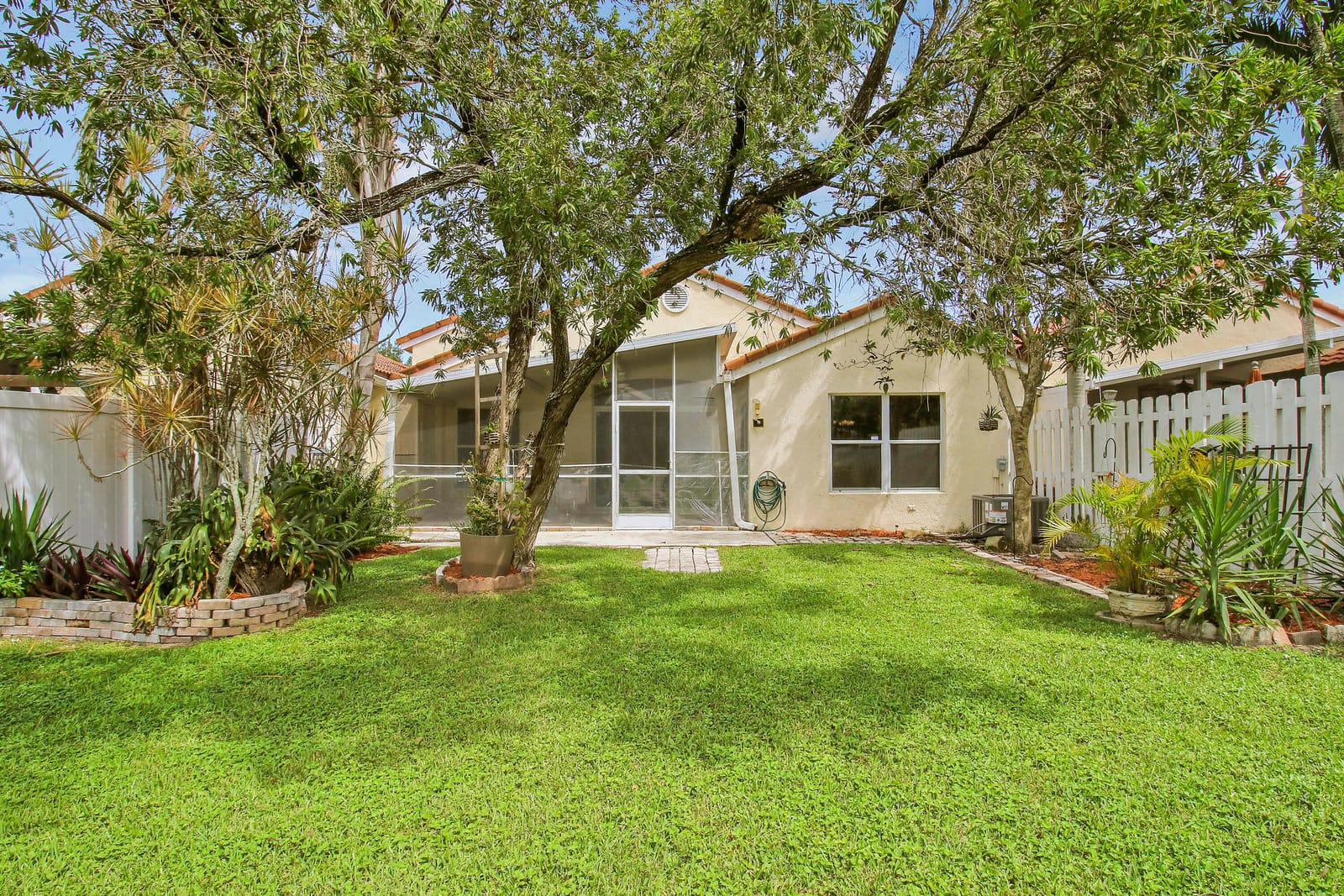 7333 BURGESS Drive, Lake Worth, FL 33467 photo 16