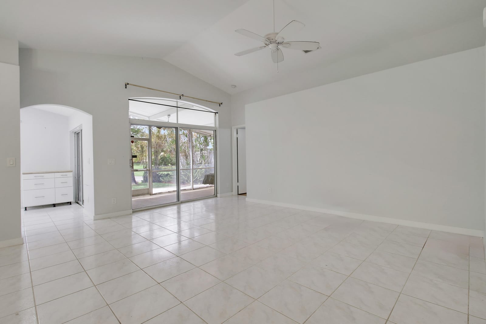 7333 BURGESS Drive — photo 6