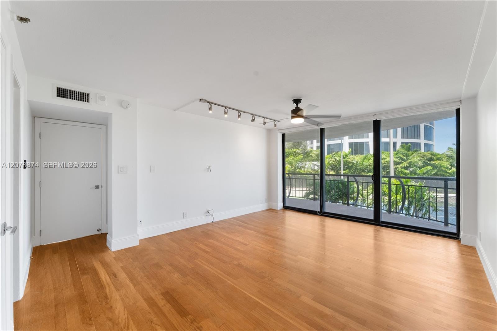 2843 S Bayshore Drive 3F, Miami, FL 33133 photo 10