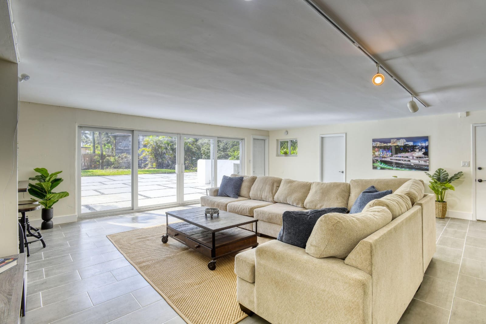 600 SW 12th Street — photo 11