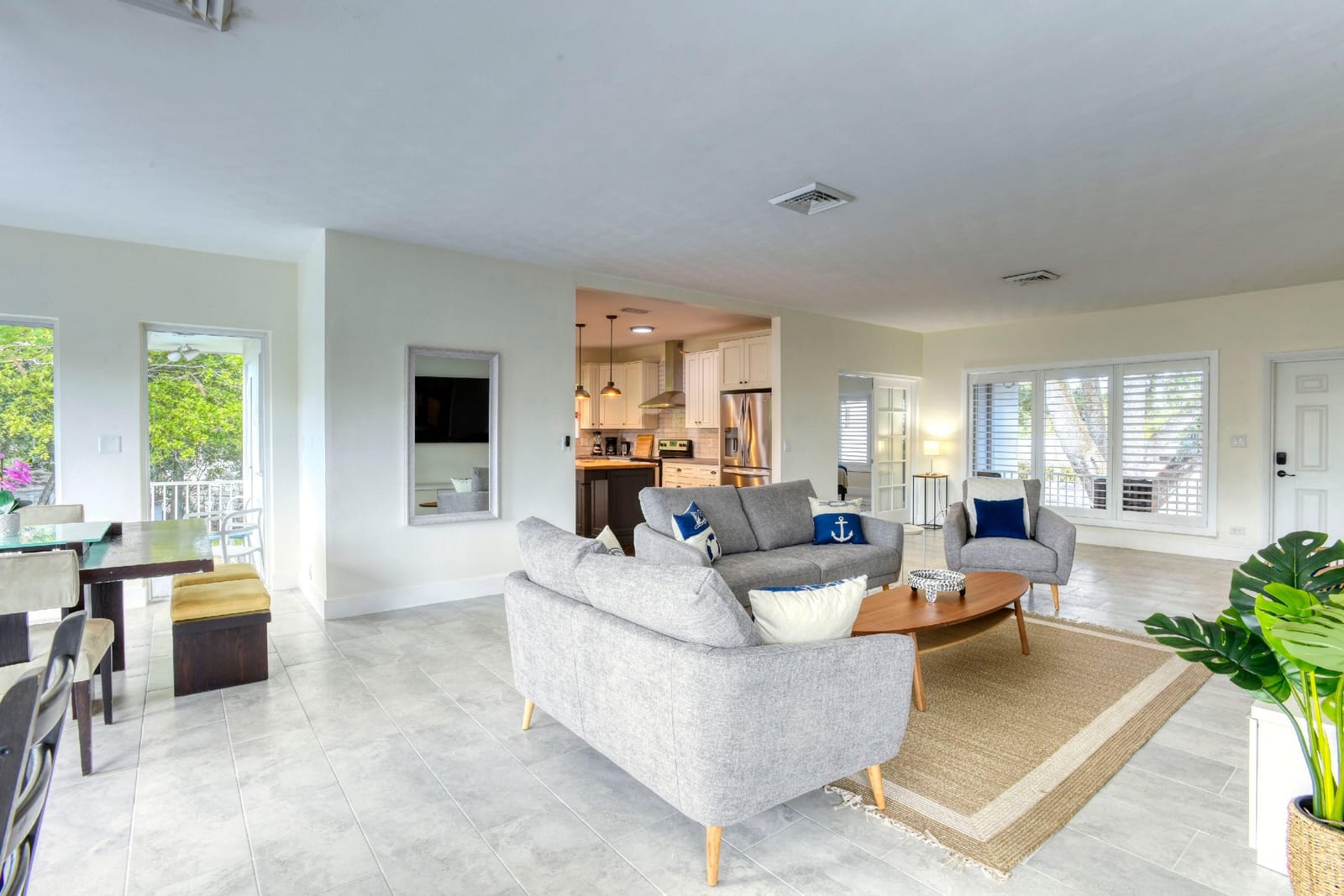 600 SW 12th Street — photo 3