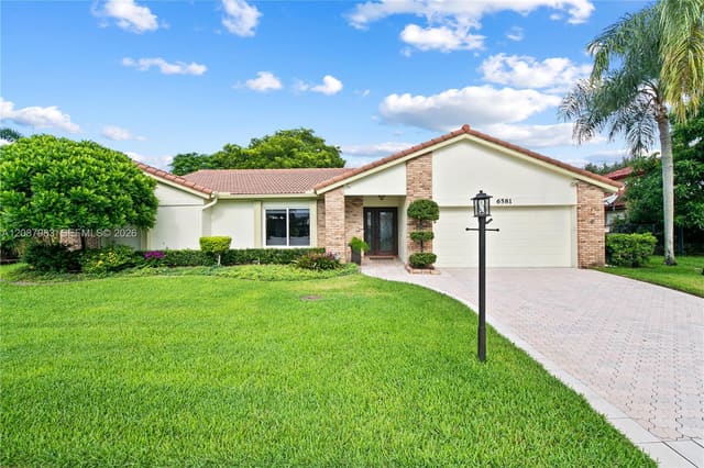 6581 Falconsgate Avenue, Davie, FL 33331