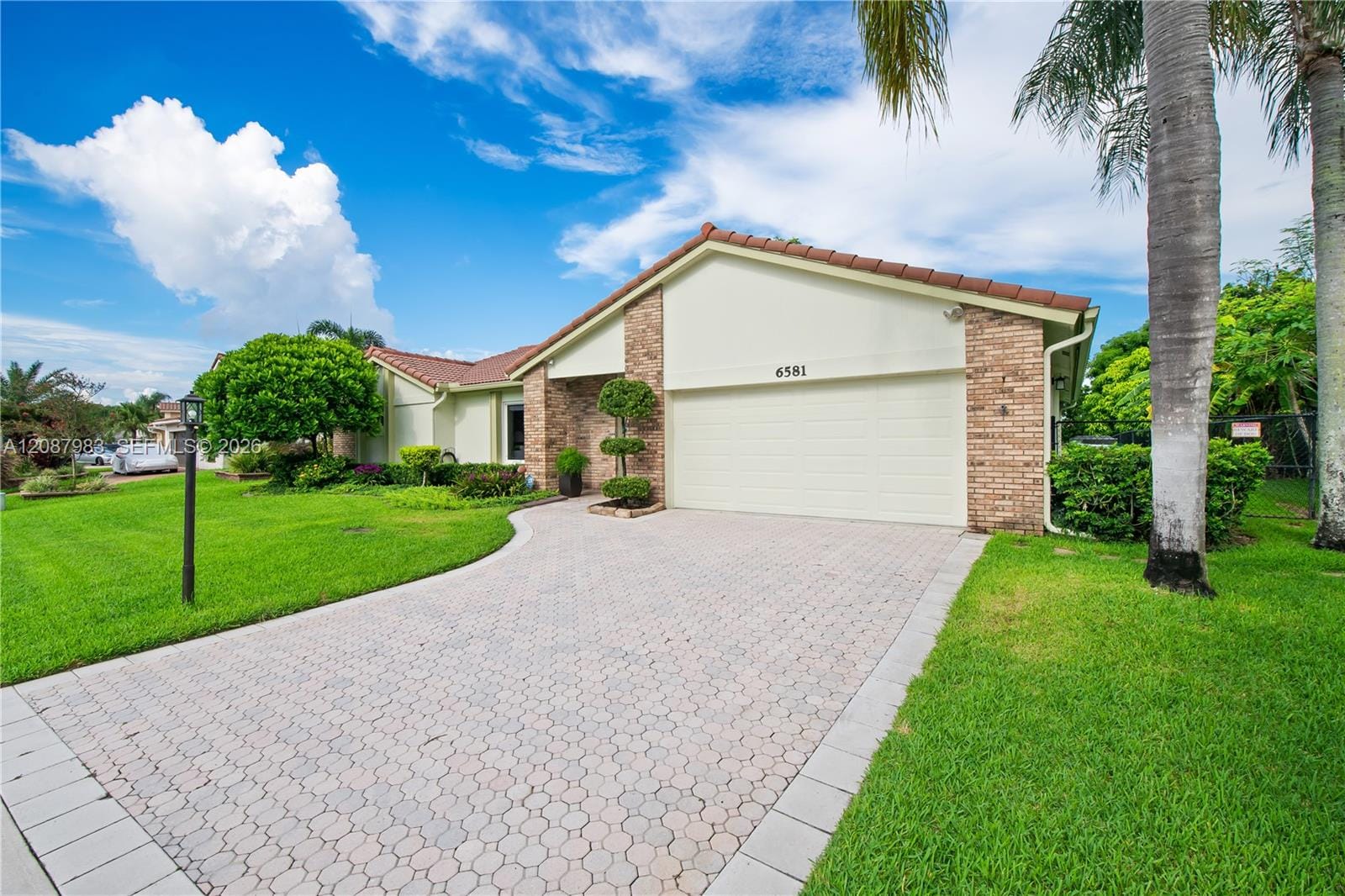 6581 Falconsgate Avenue, Davie, FL 33331 photo 7