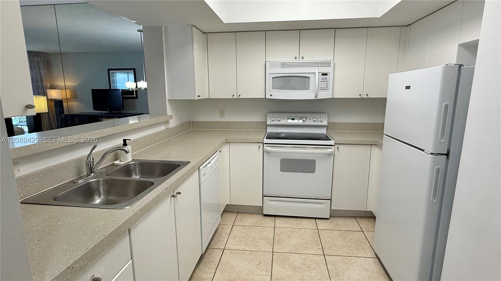 17375 Collins Avenue 804 — photo 8