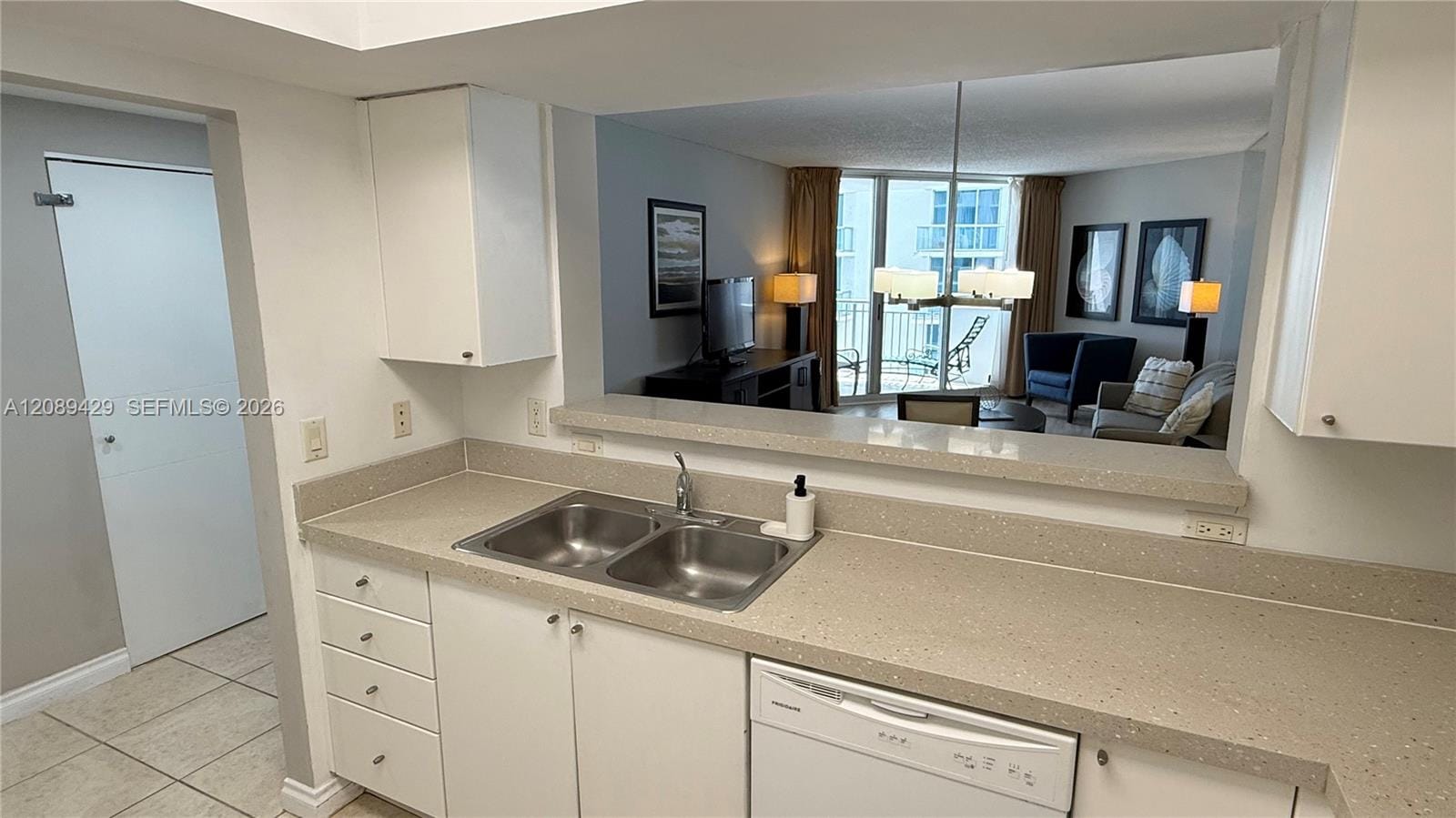 17375 Collins Avenue 804 — photo 9