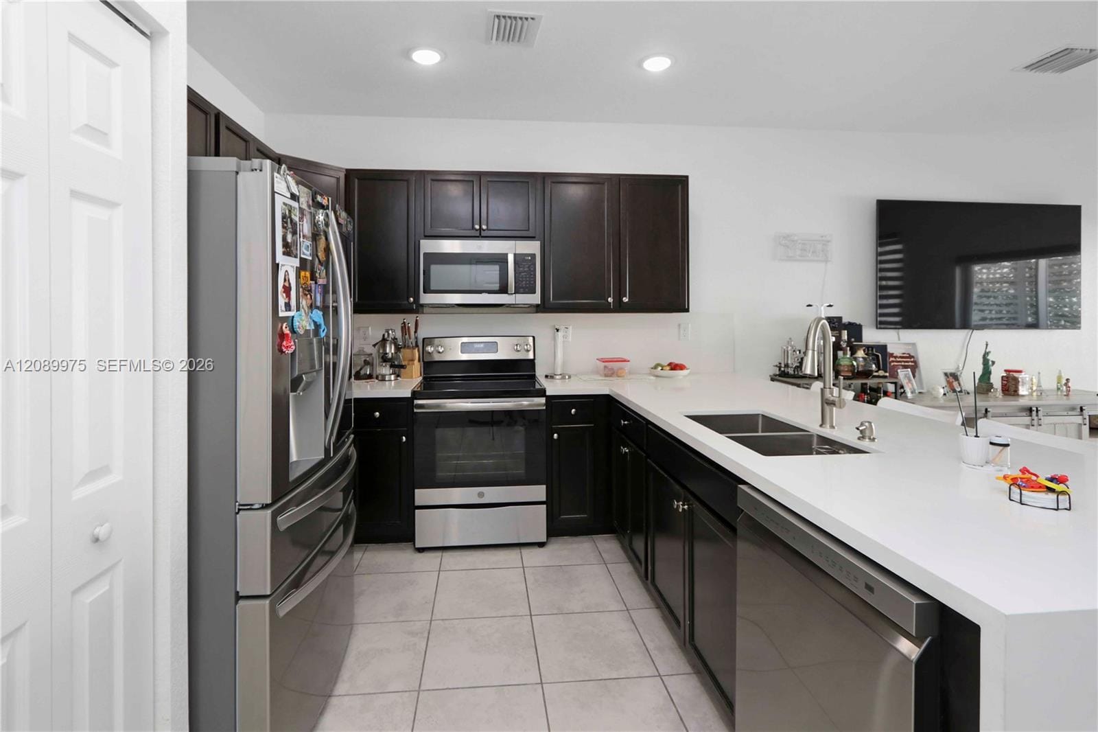 10628 W 33rd Way, Hialeah, FL 33018 photo 13