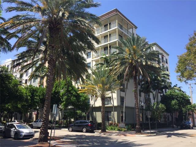 1919 Van Buren Street 215A, Hollywood, FL 33020