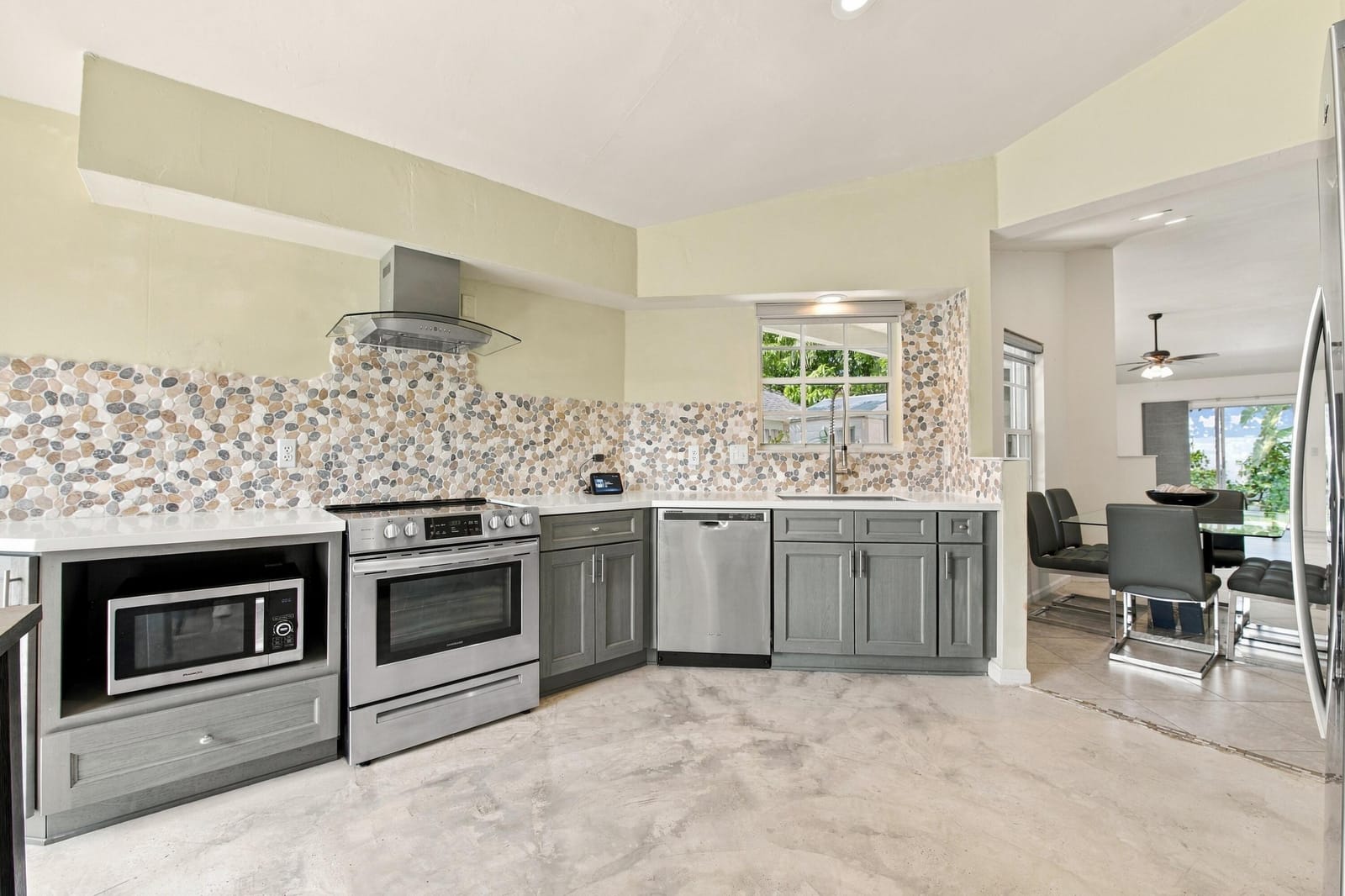 14 HEATHER TRACE Drive — photo 2